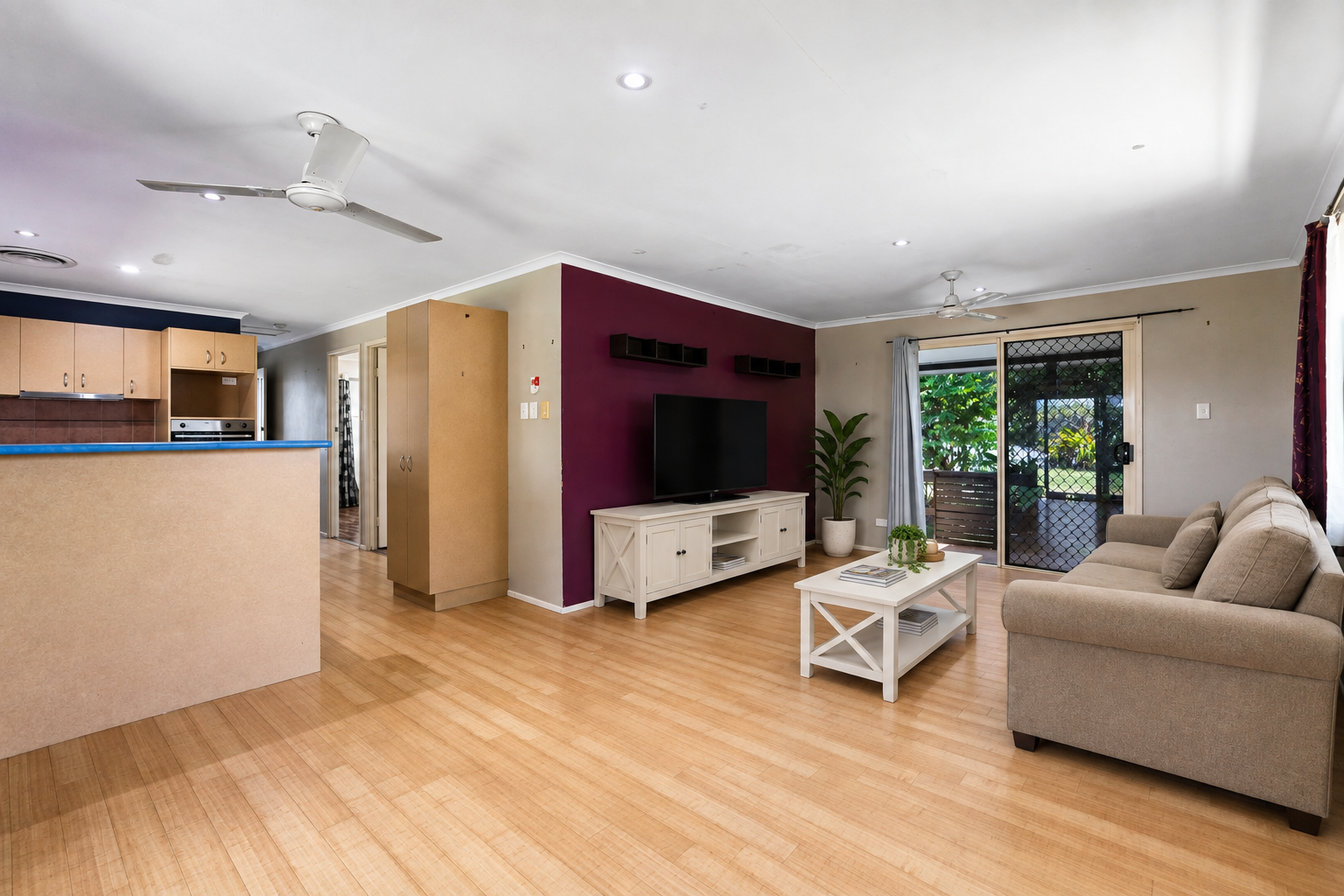 11 Sunset Crescent — photo 4 of 19