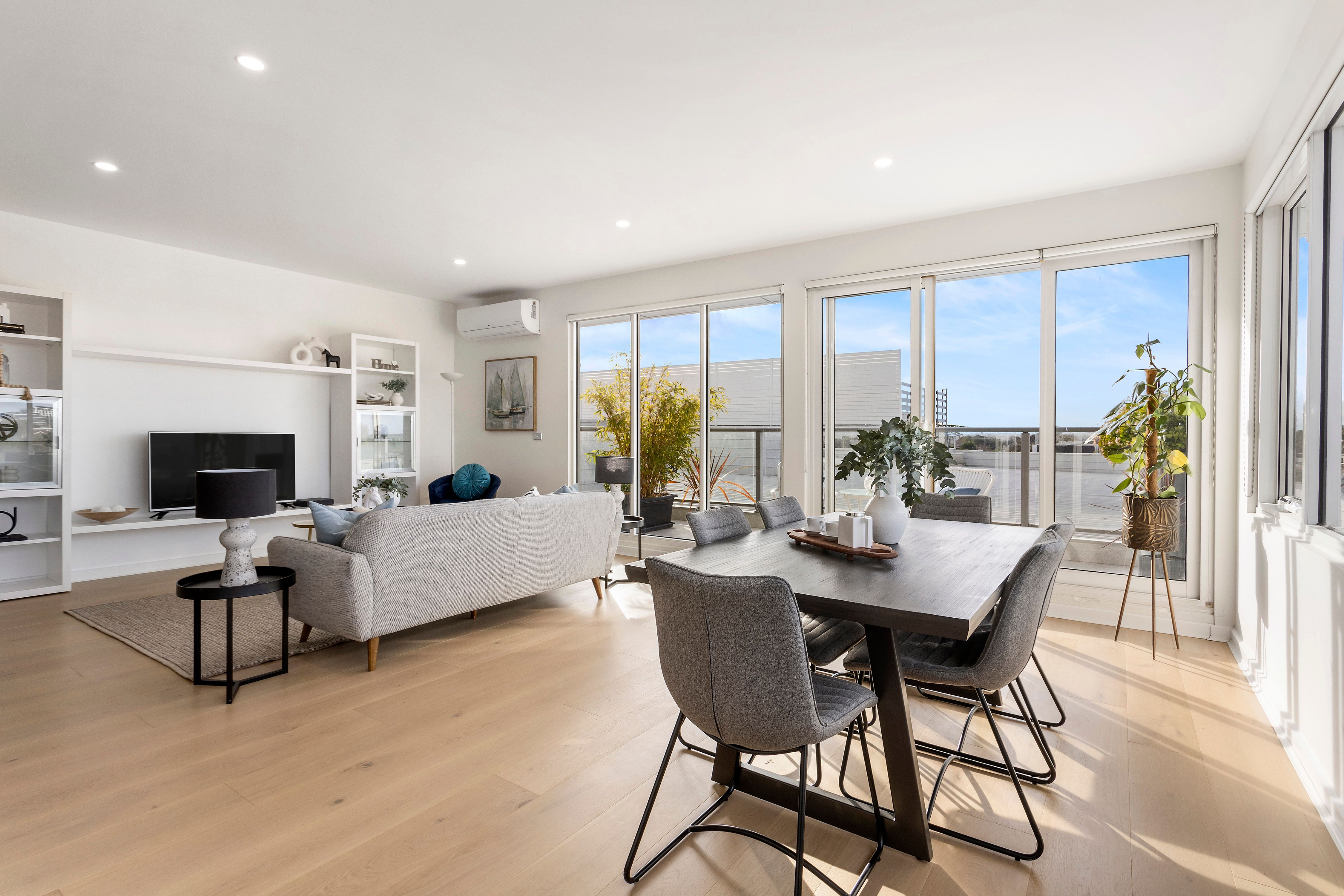 31/50 Poath Road, Hughesdale, VIC 3166