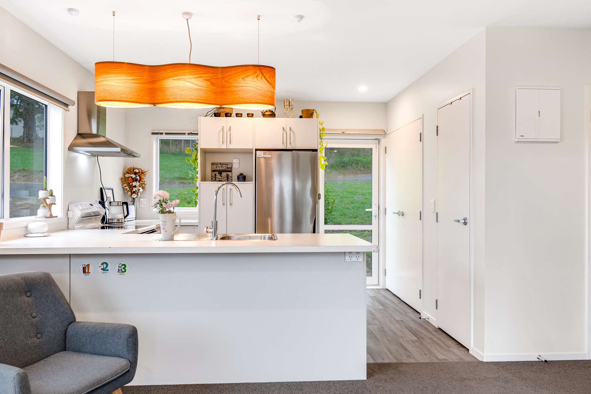 2/206b Tawa Road photo 1