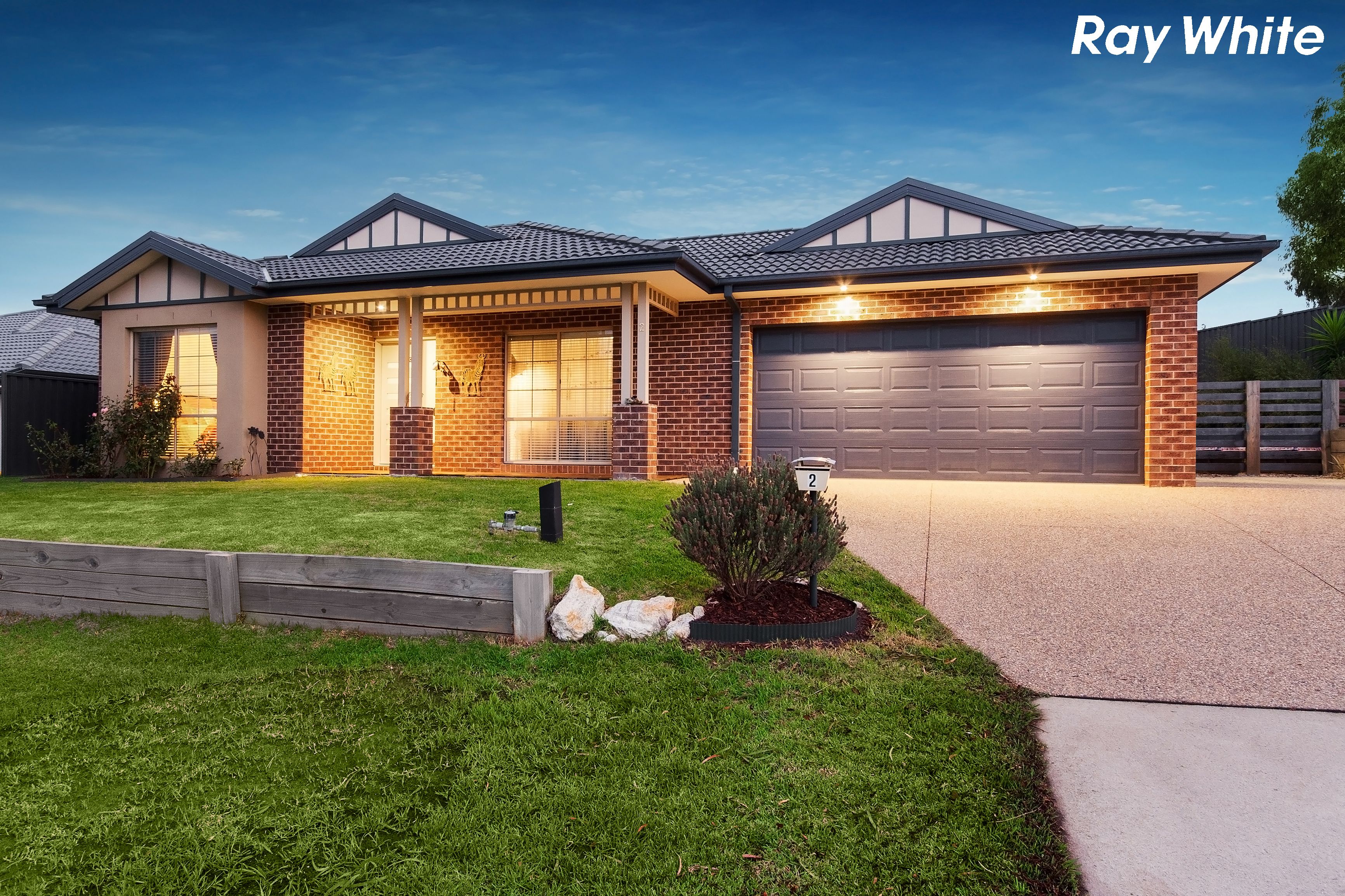 2 Ocean Bend, Pakenham, VIC 3810