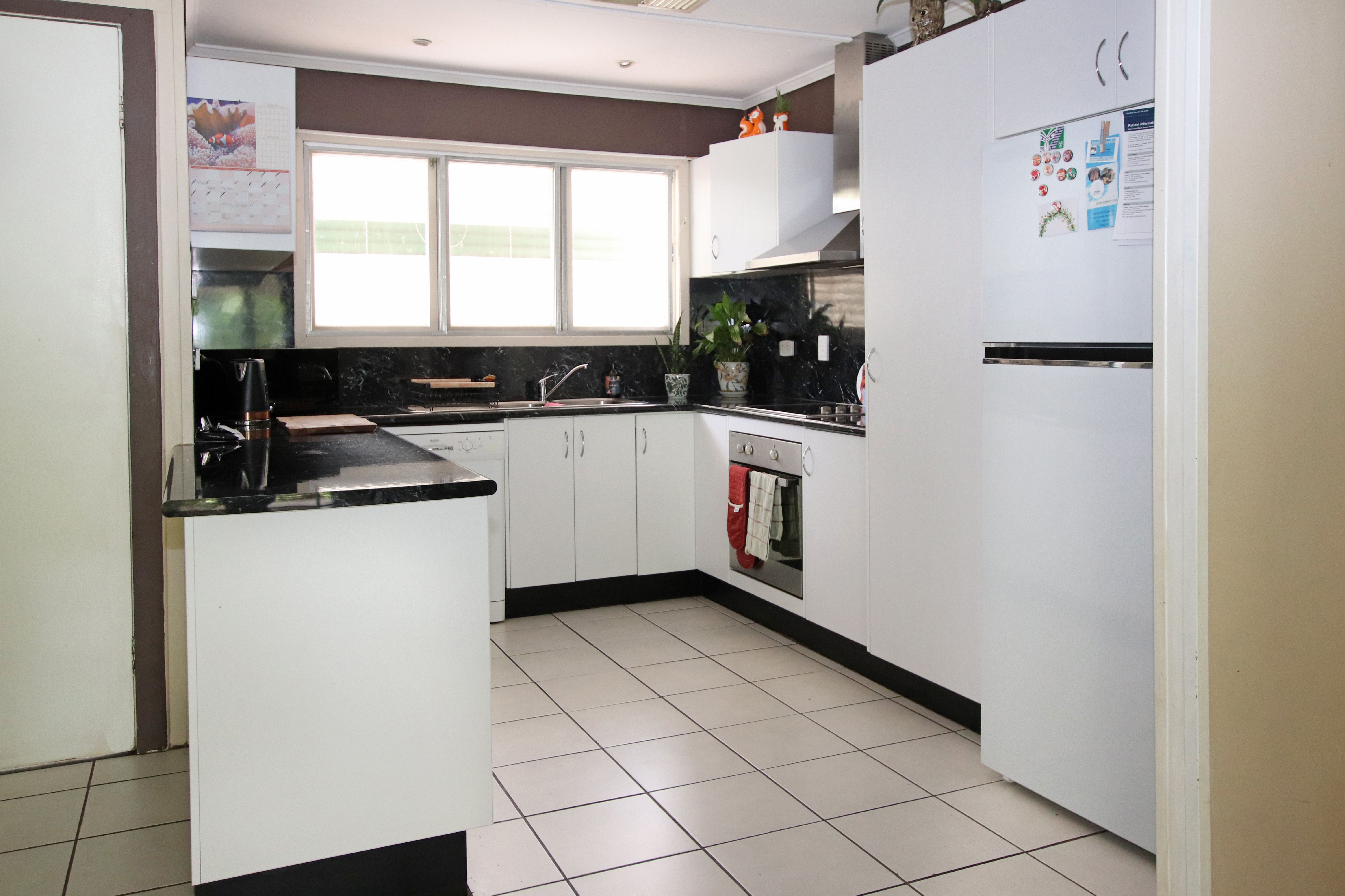 24 Tiamby Street — photo 4 of 12