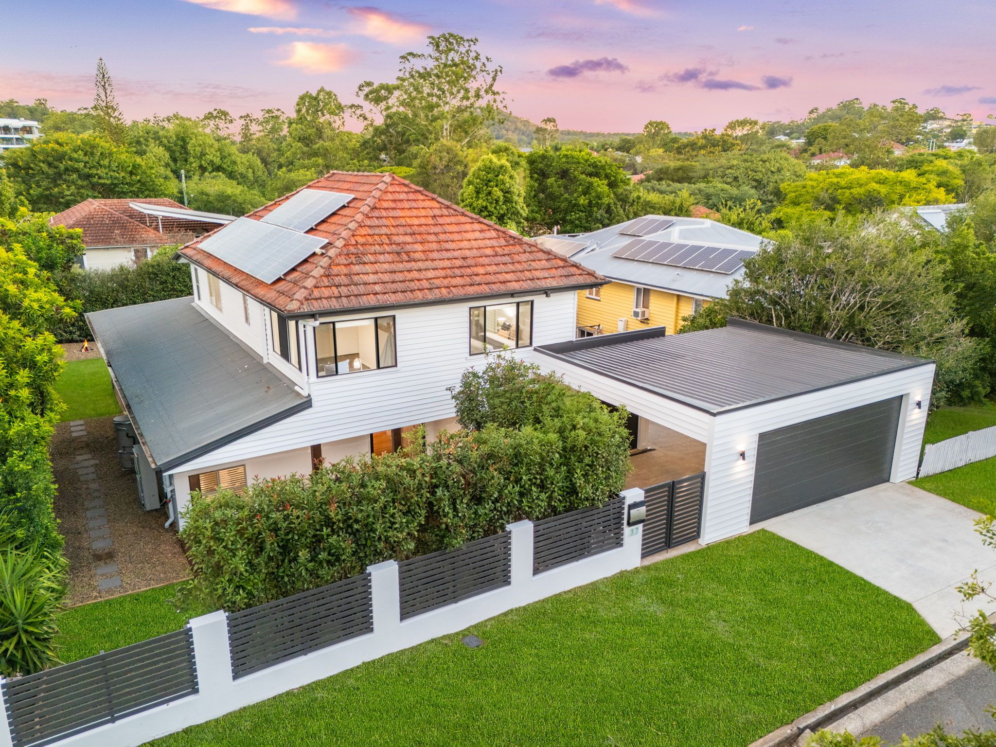 37 Binya Street, Holland Park, QLD 4121