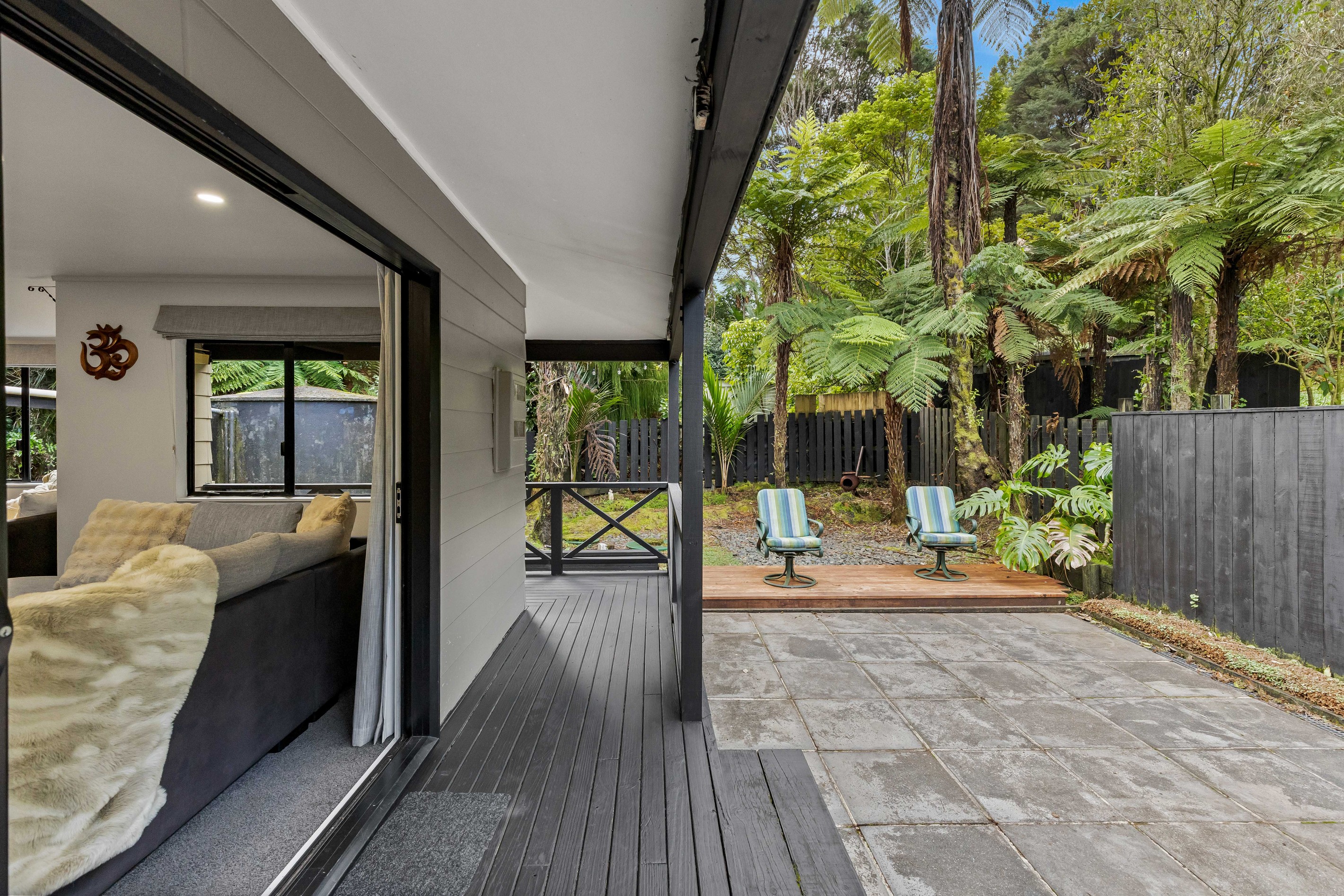 420 Scenic Drive, Waiatarua, Waitakere City