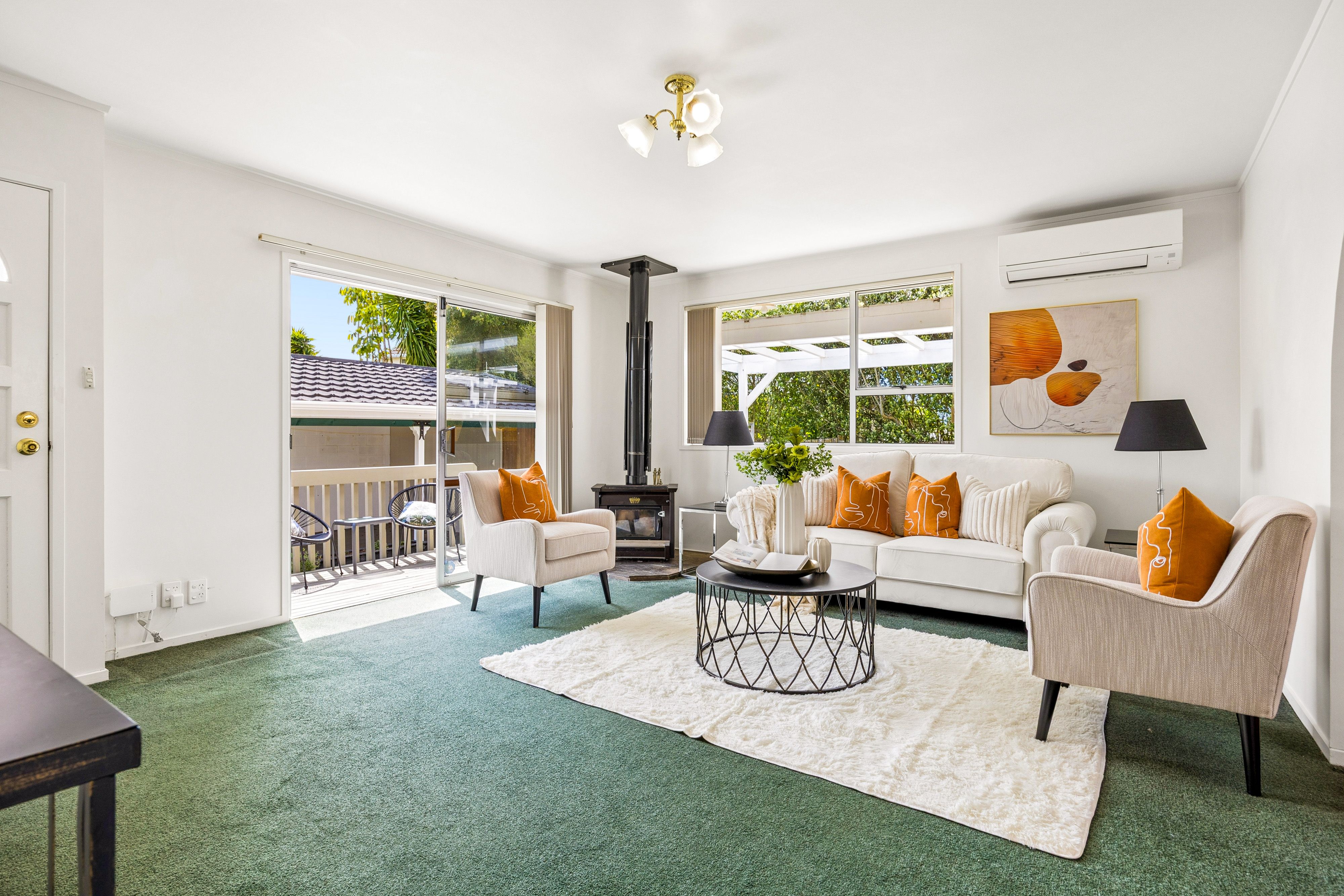 2/4 Aylmer Court, Eastern Beach, Manukau City