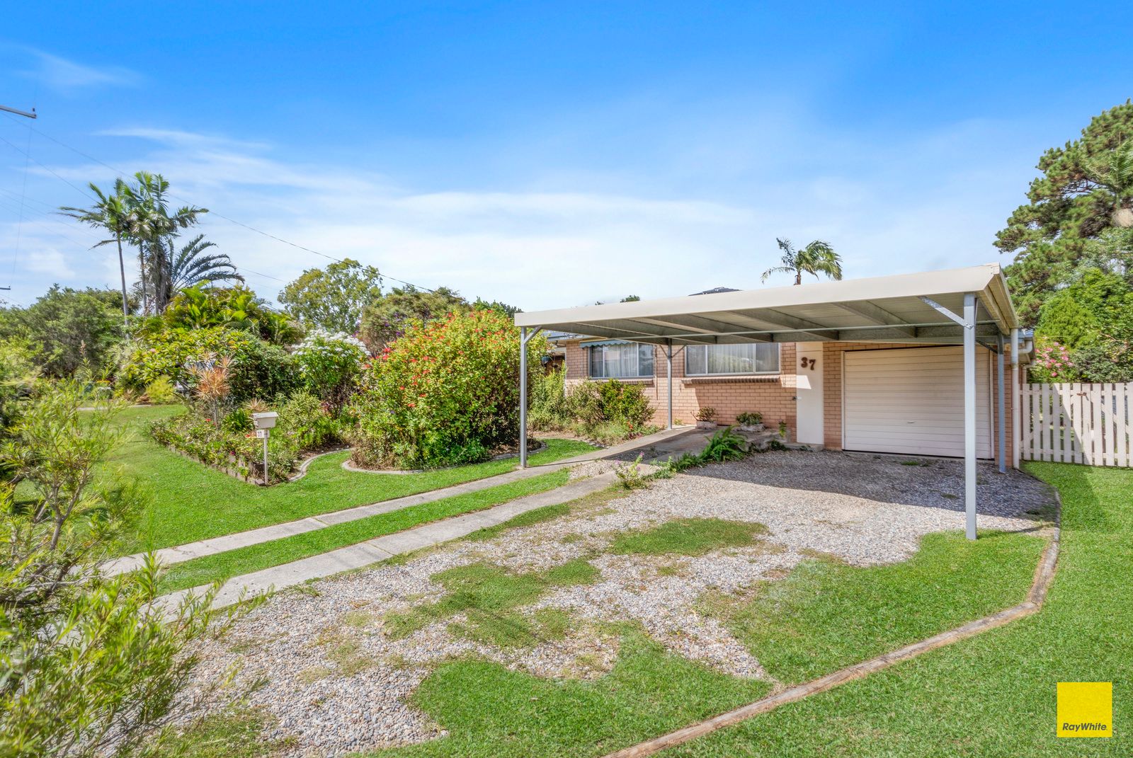 37 Bayford Street, Birkdale QLD 4159