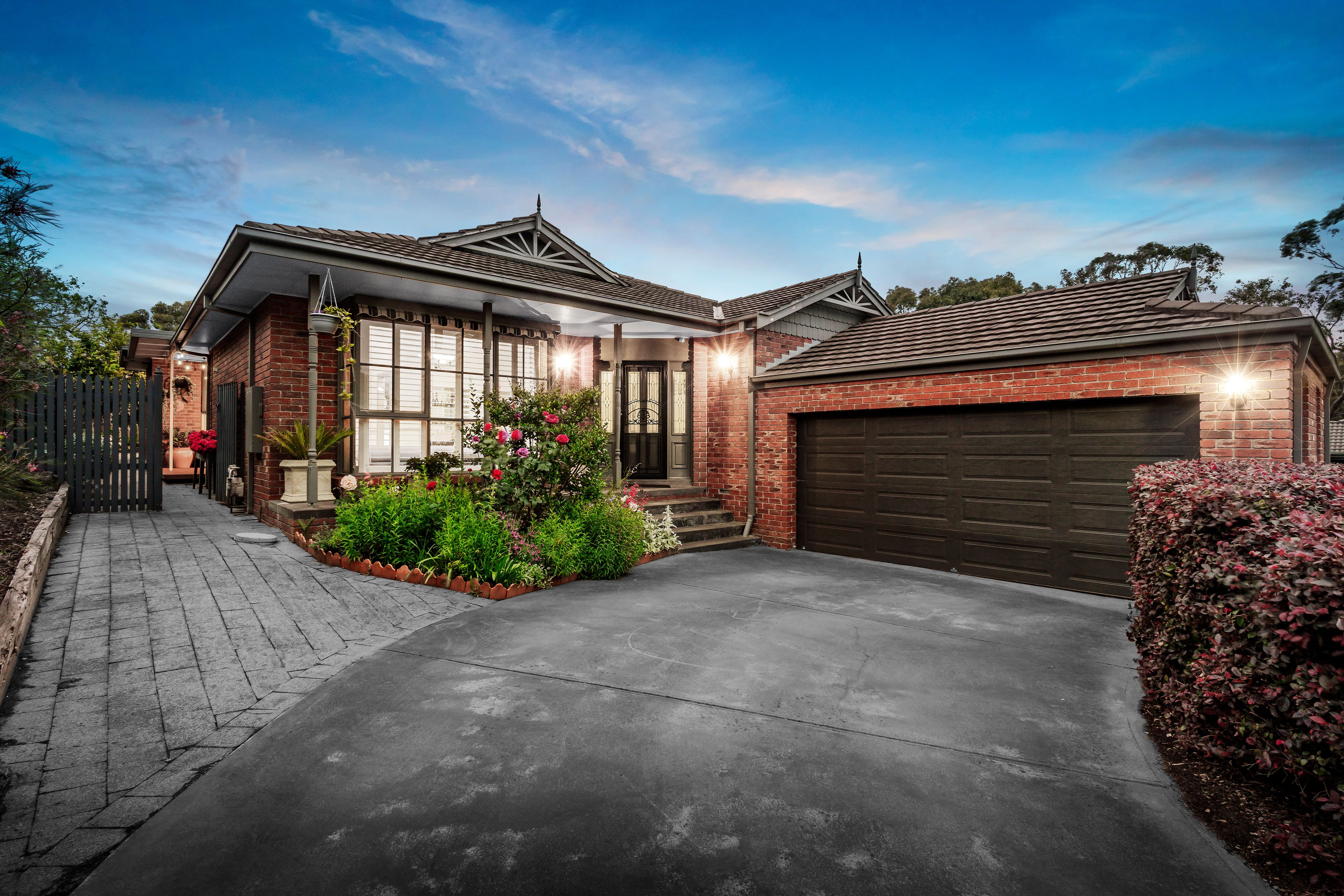6 Woodview Place, Knoxfield VIC 3180