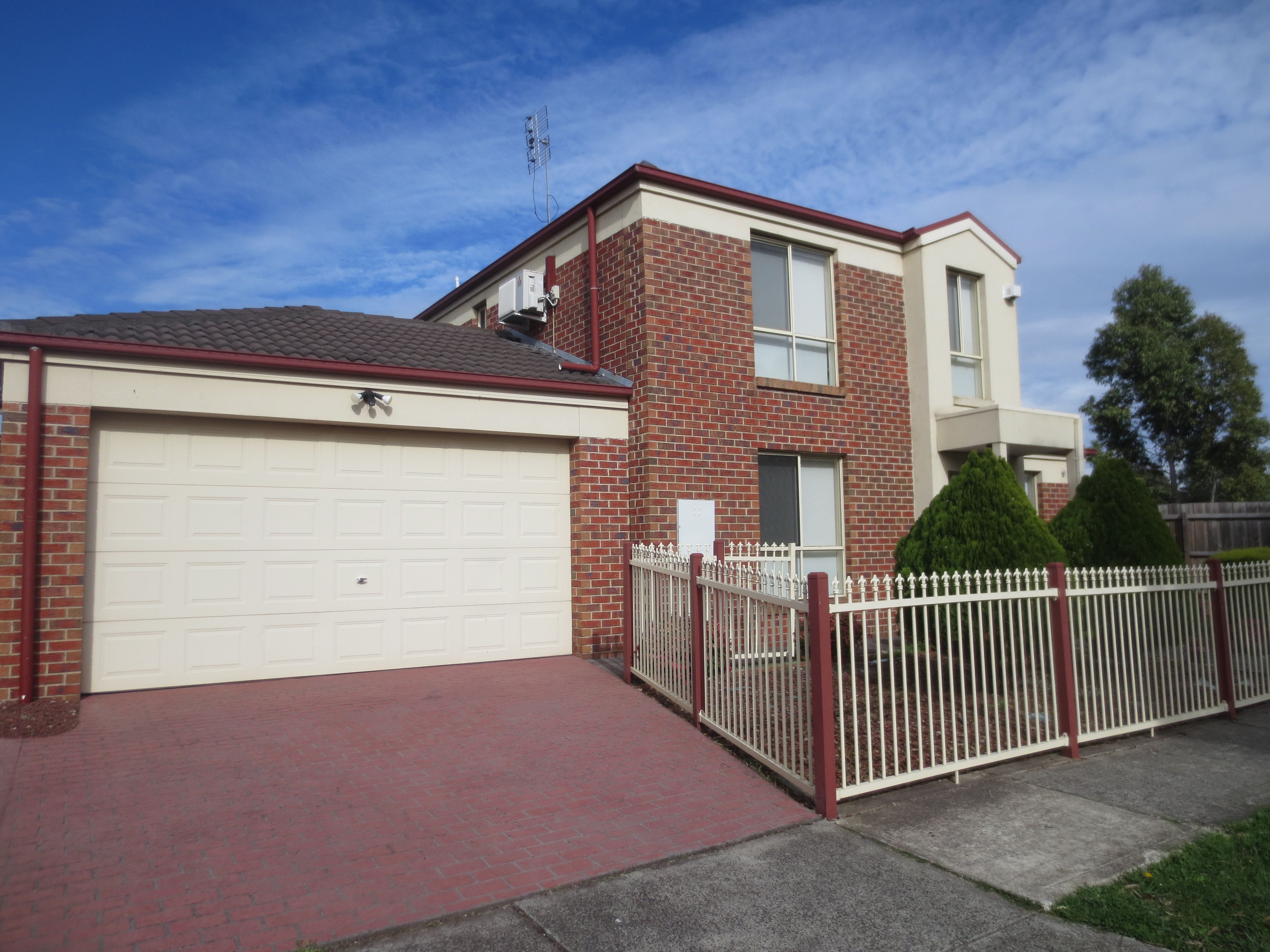 1/23 Parkland Grove, Kingsbury, VIC 3083