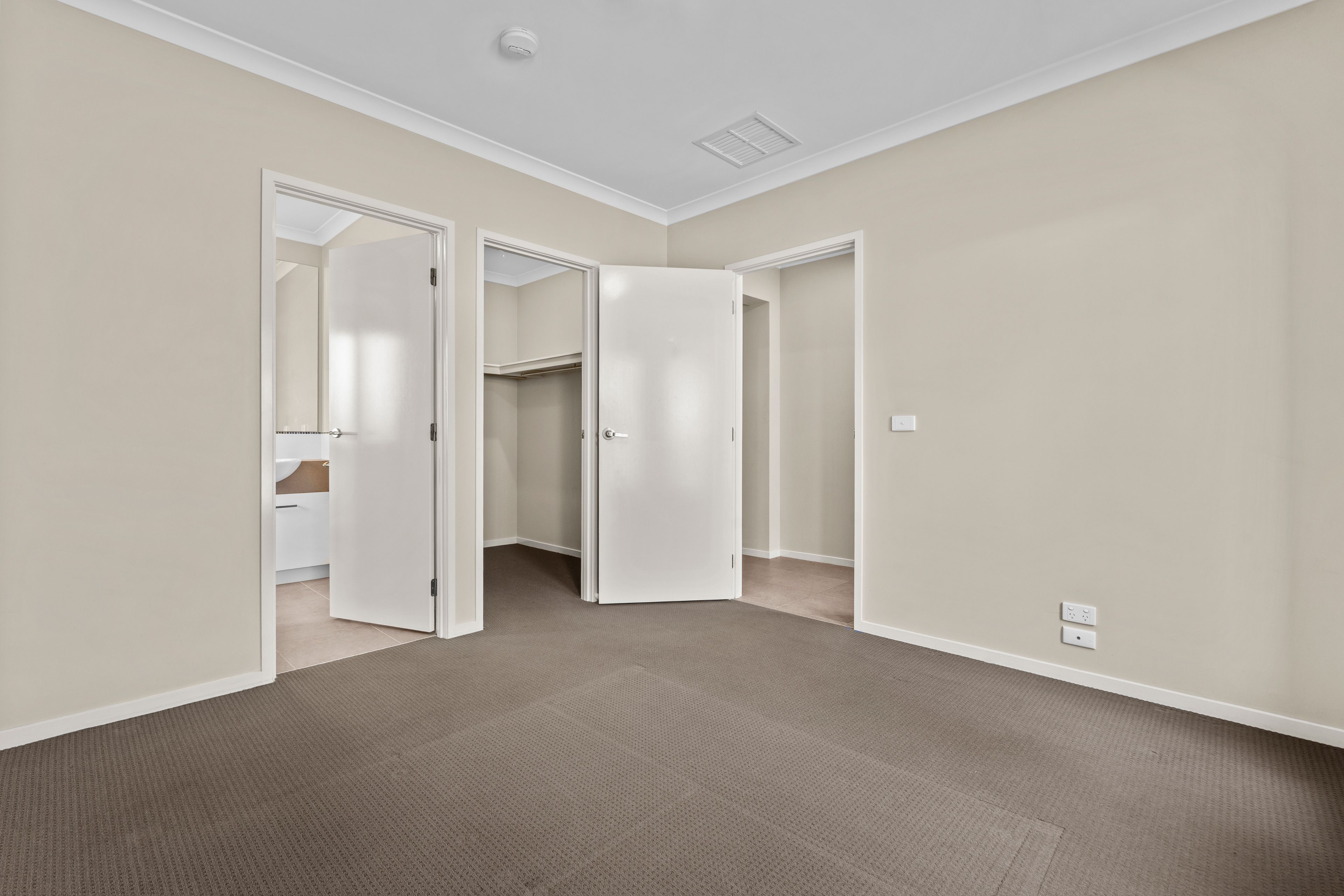 180 Graham Road — photo 5 of 11