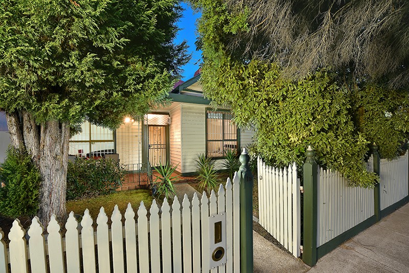 18 Barrow Street, Coburg, VIC 3058