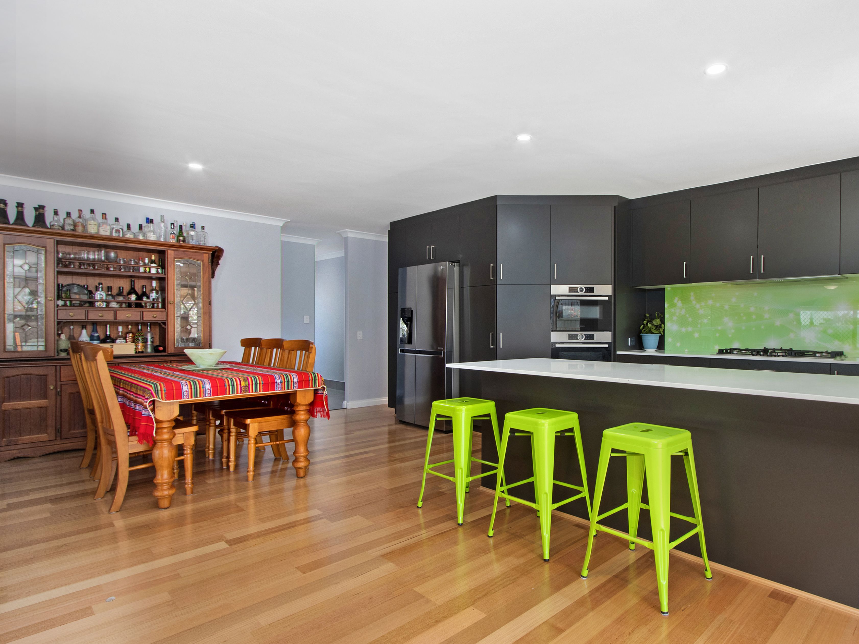 6 Hopkins Place, Waikiki, WA 6169