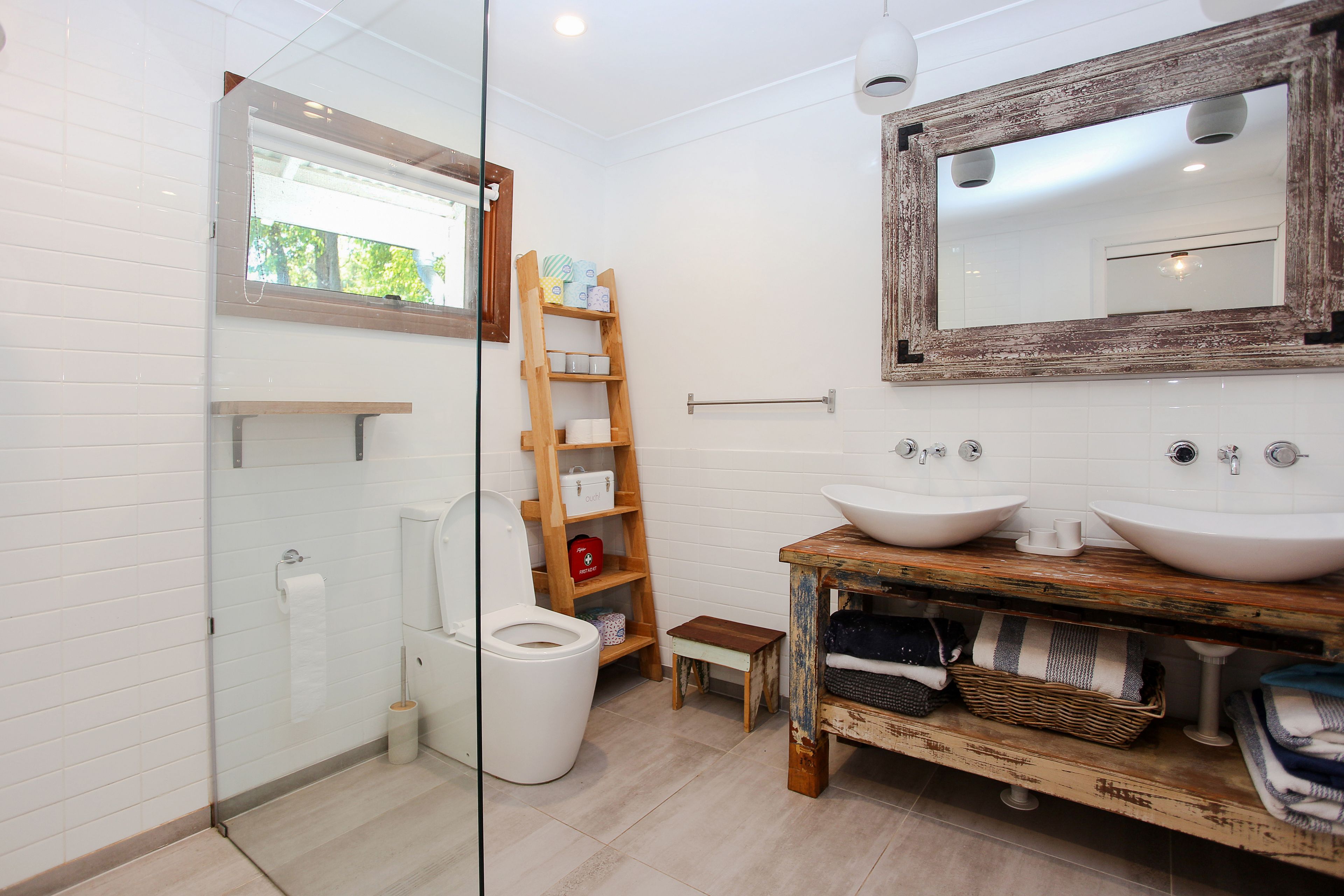 10 Cove Avenue, Bundabah, NSW 2324 - House for Rent - Ray White Tea ...