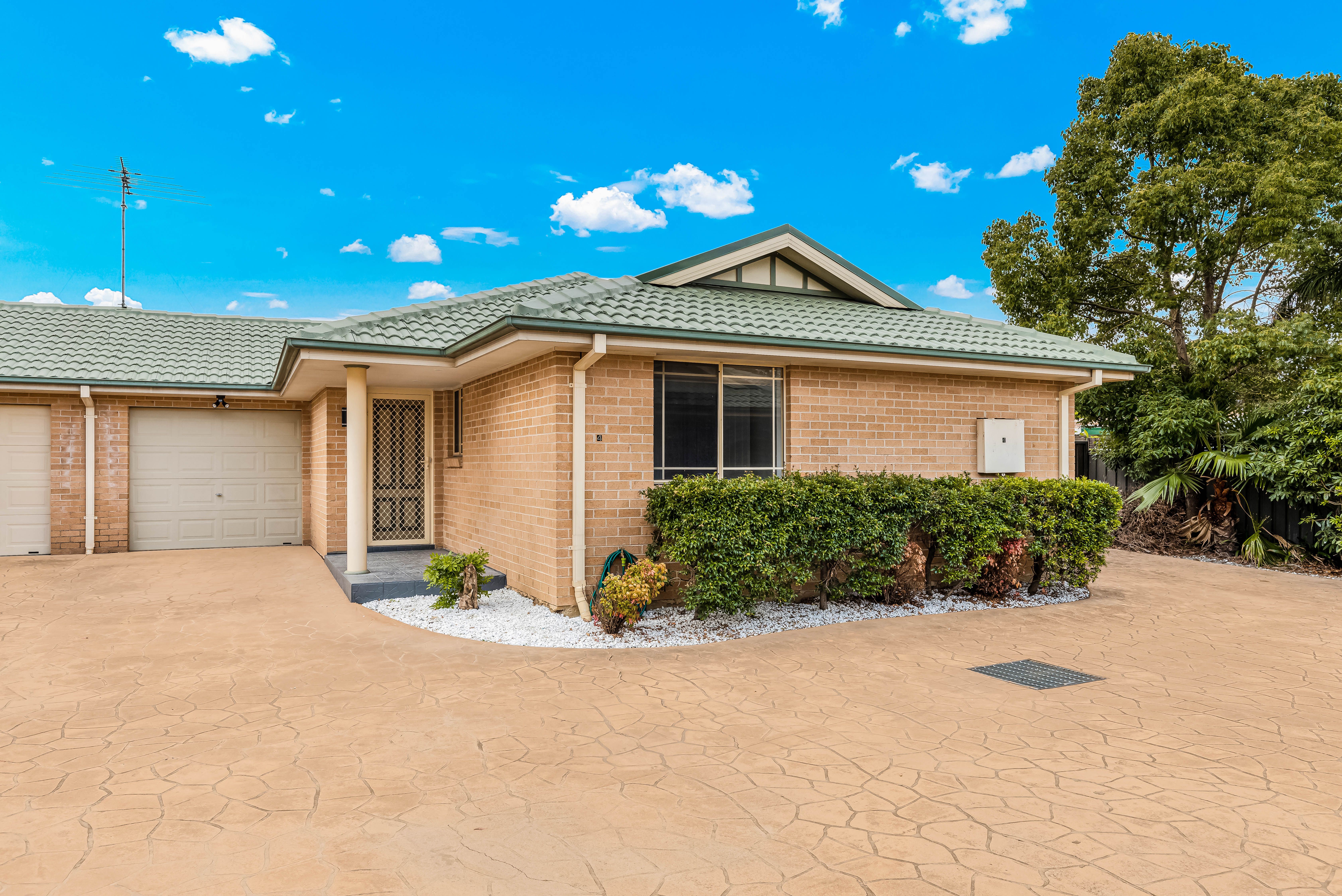 29 Hobart Street, Oxley Park NSW 2760