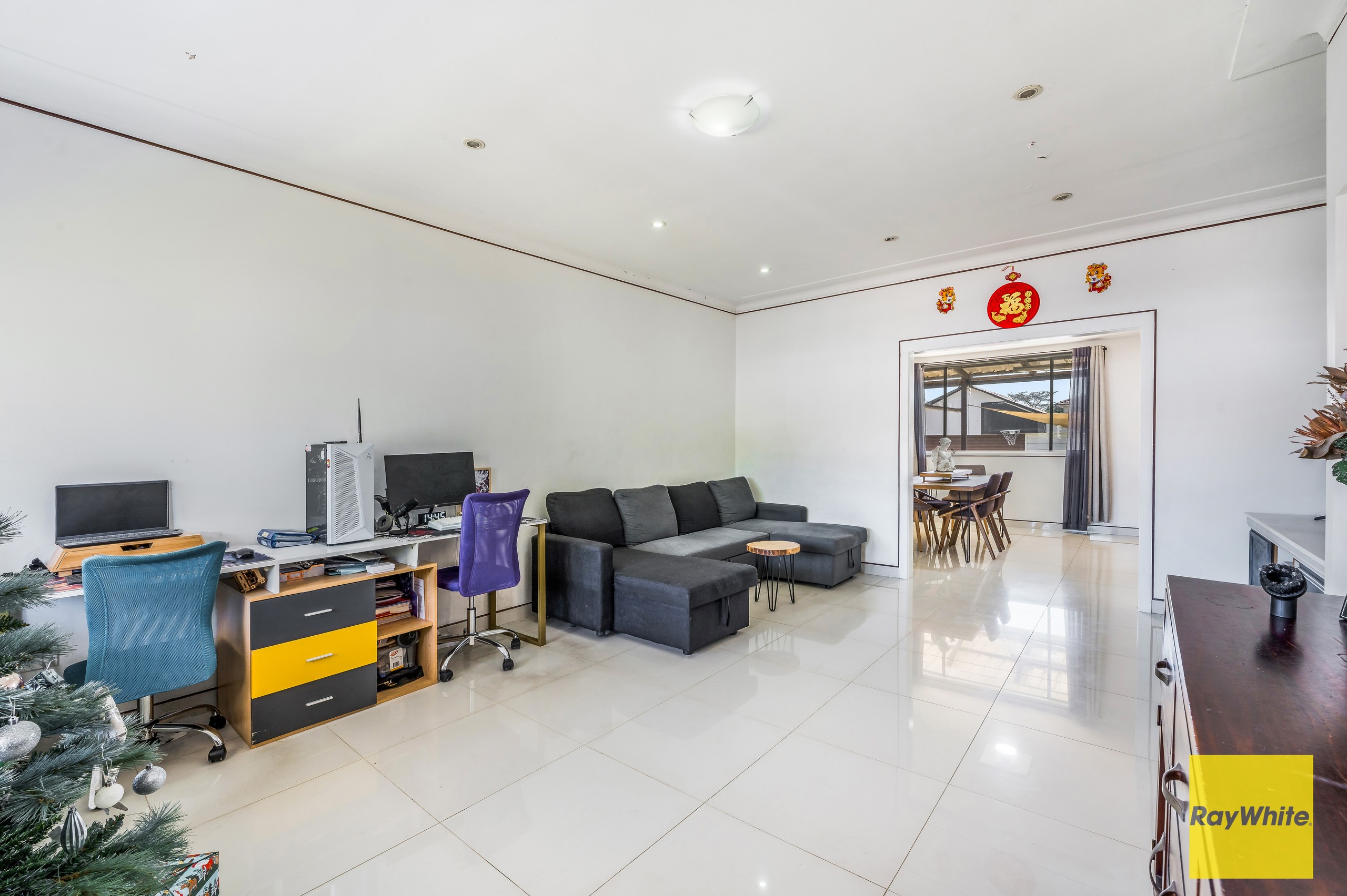 8 Avoca Road, Canley Heights, NSW 2166