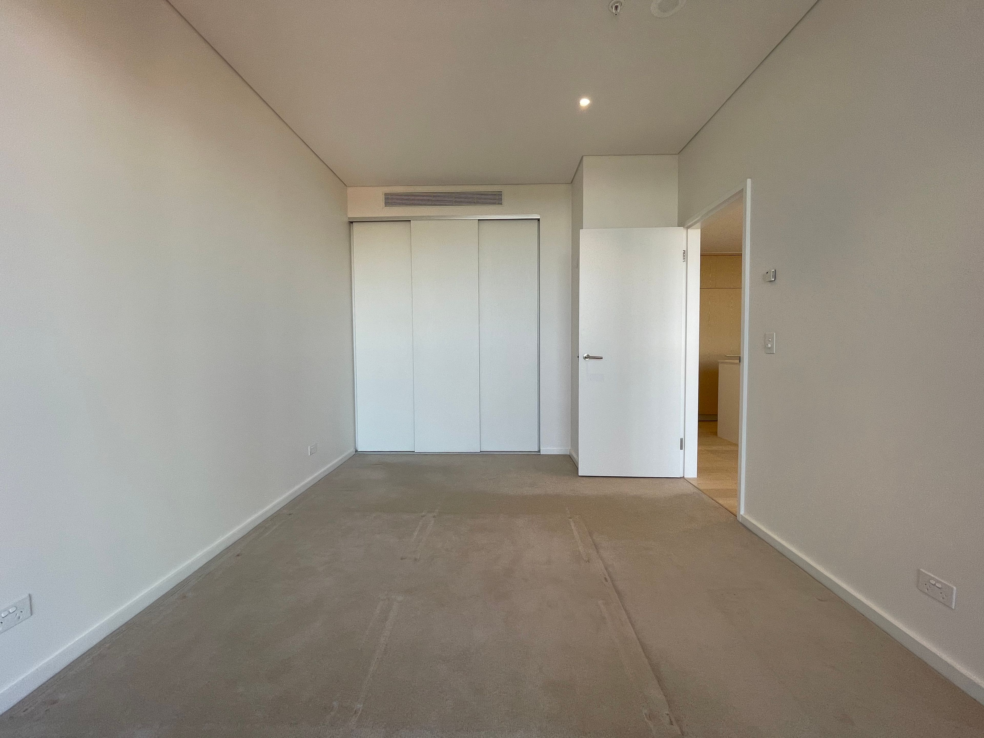 1167 1 Steam Mill Lane — photo 6 of 13