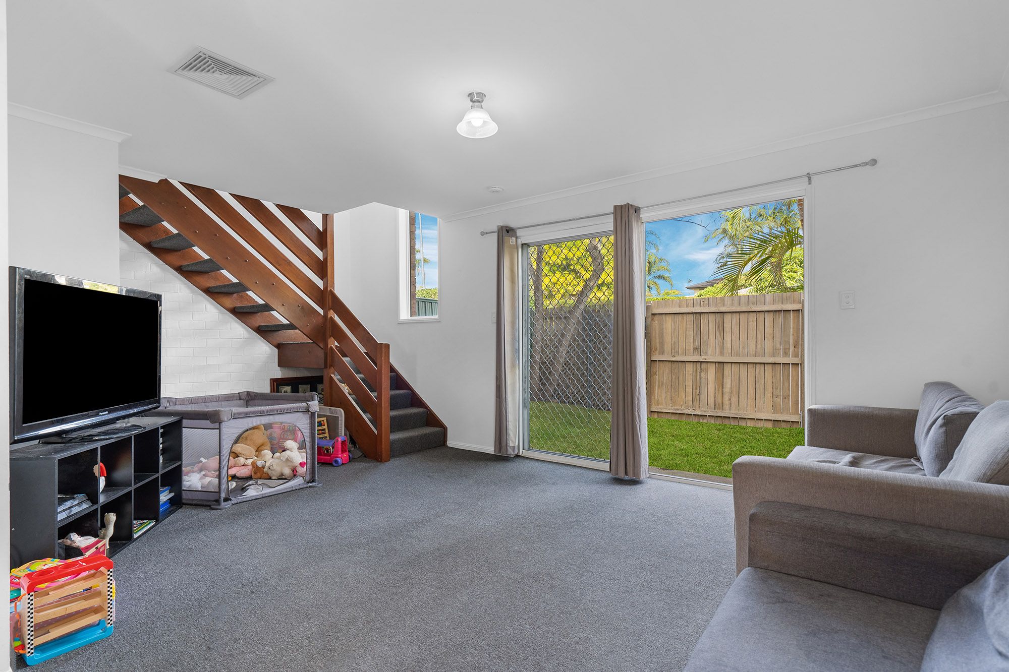 184 Ewing Road, Woodridge QLD 4114
