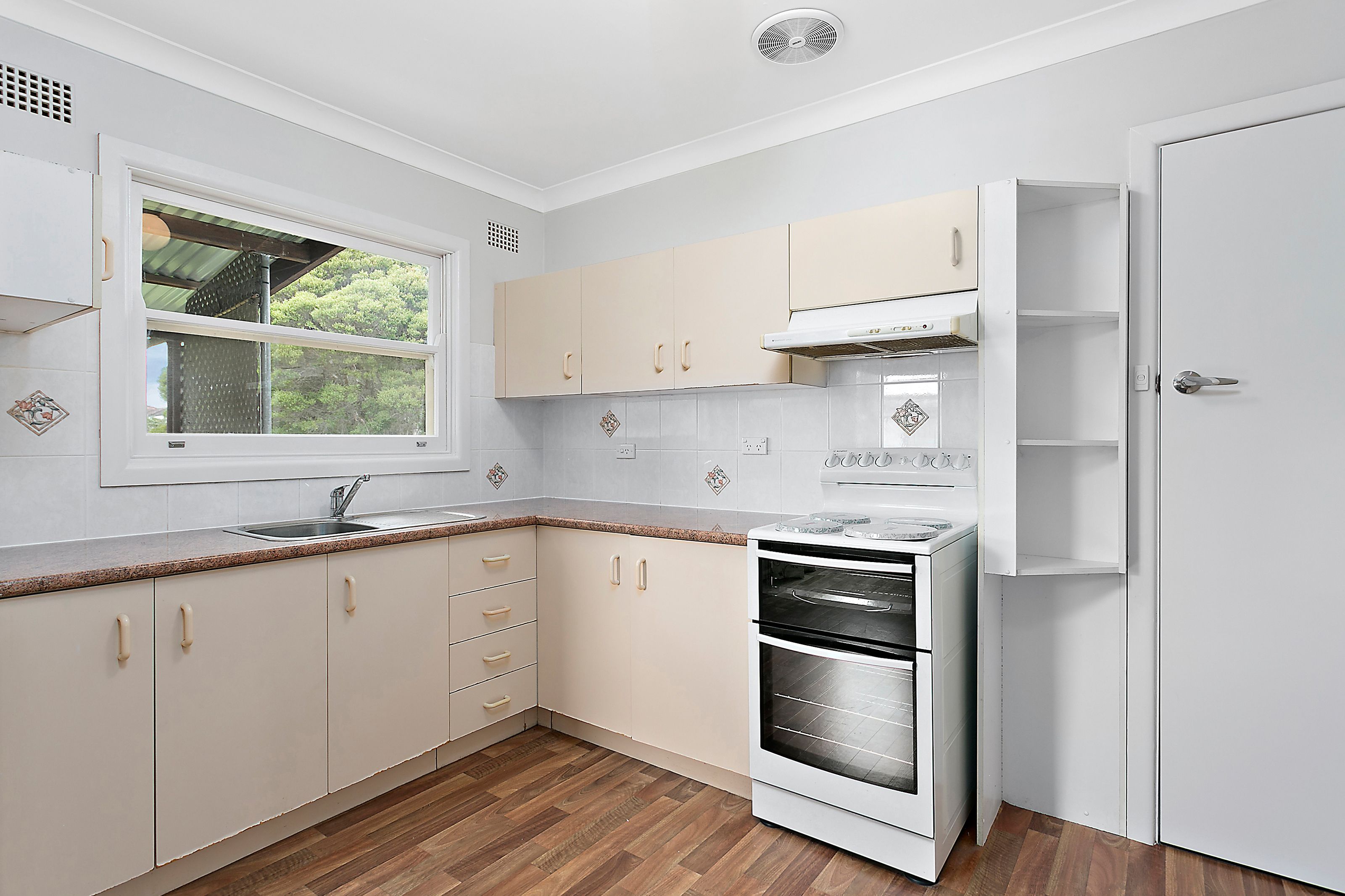 10 Centenary Road, Albion Park, NSW 2527