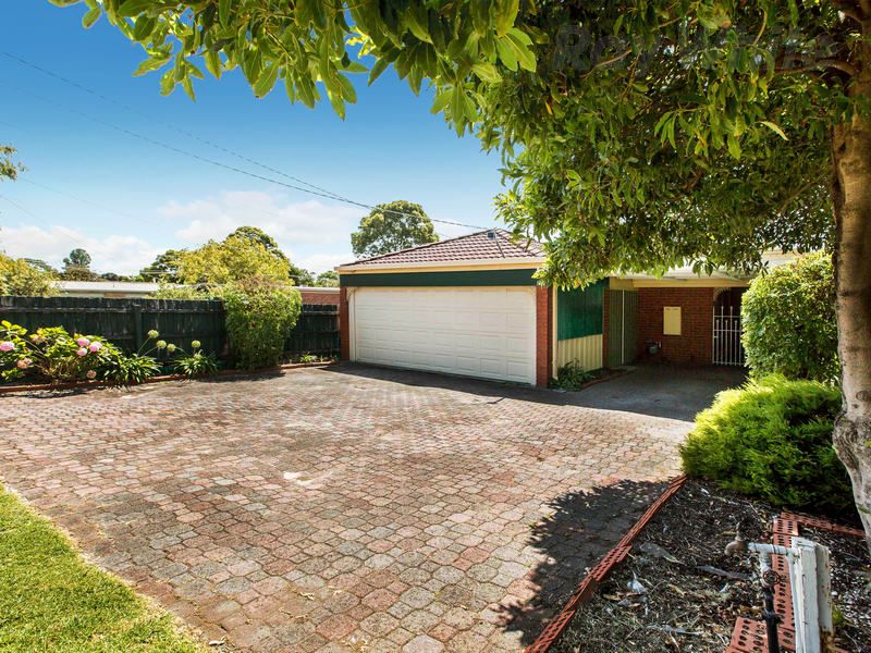 294 Eastbourne Road, Rosebud VIC 3939
