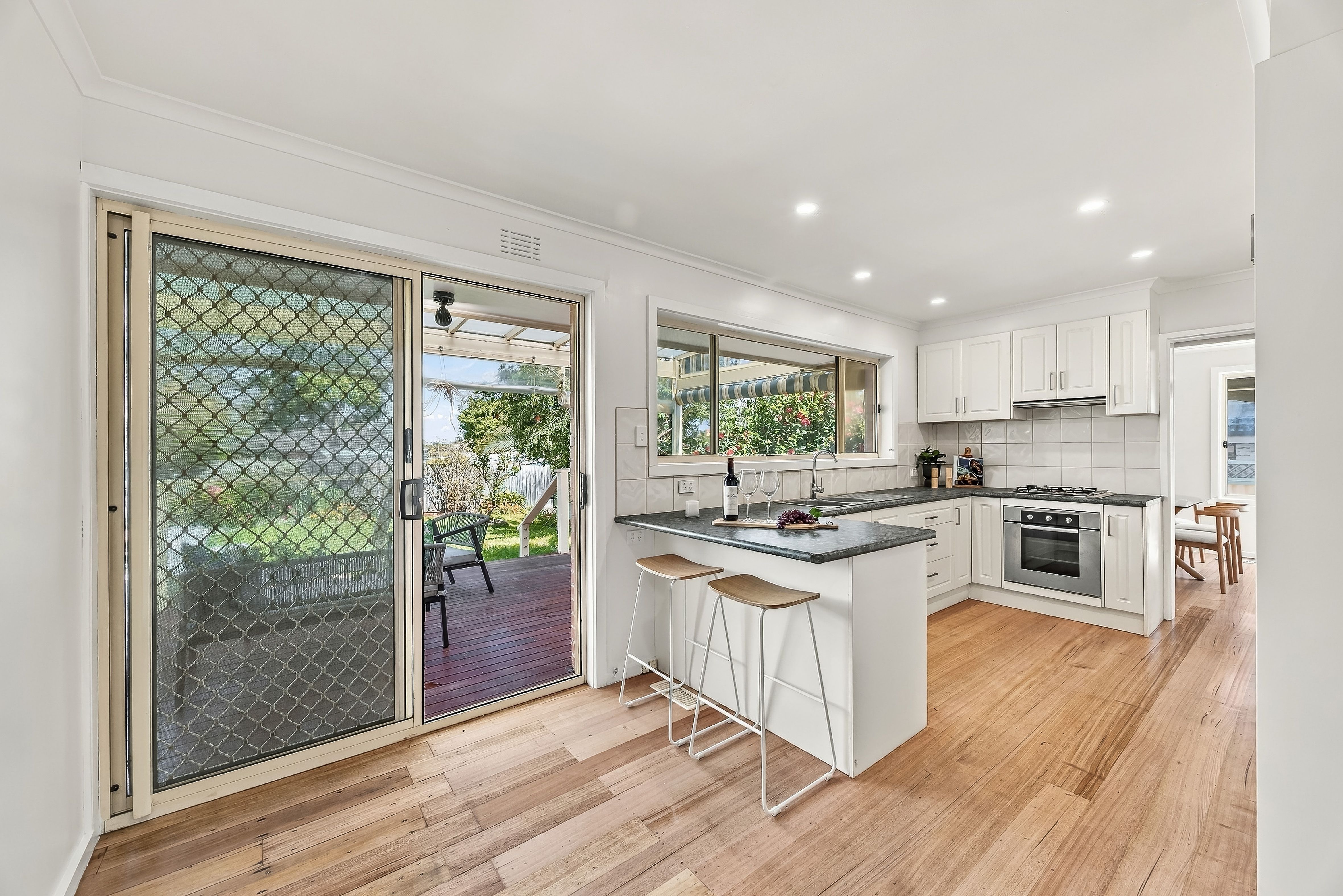 25 Nicholls Street — photo 5 of 15