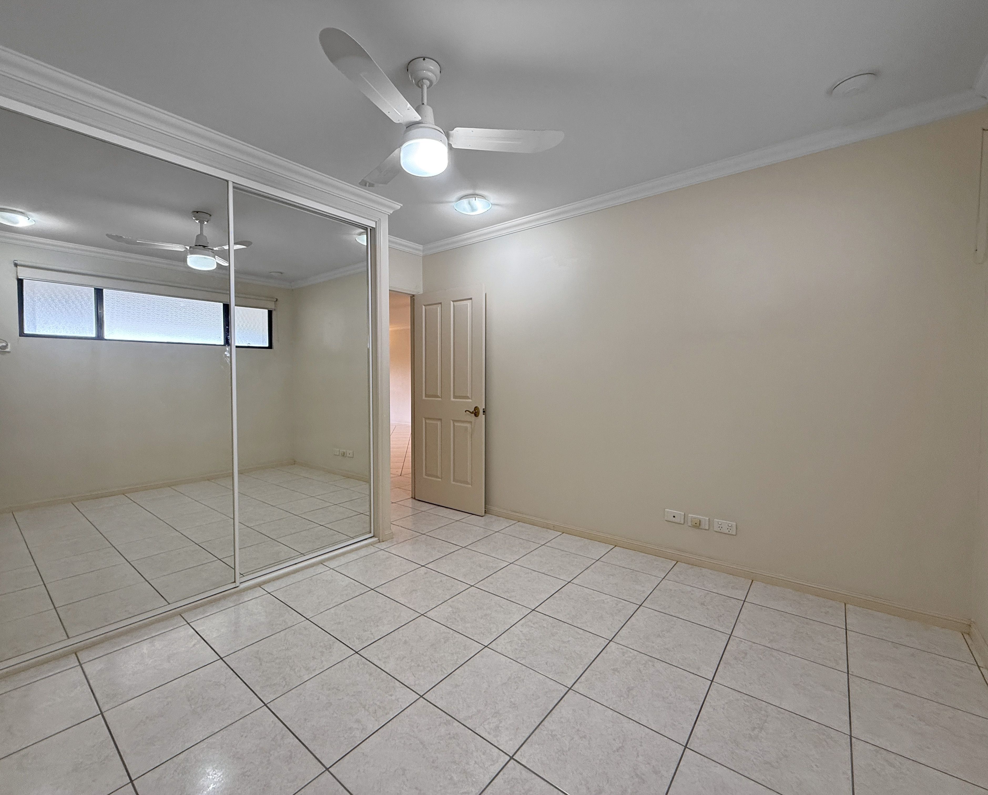 14/310-316 Lake Street — photo 10 of 15