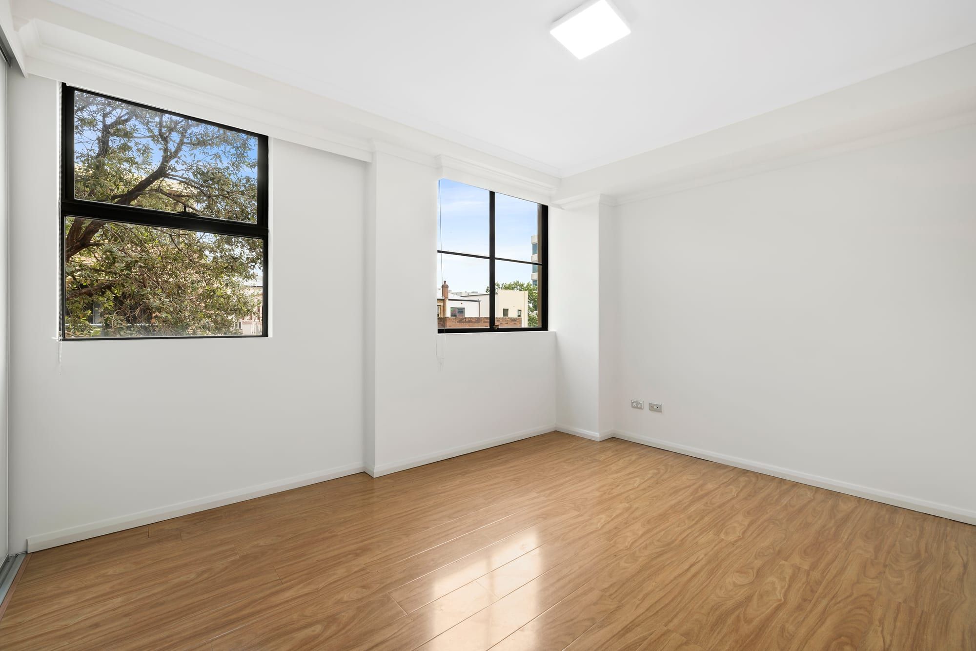 22/1 Brown Street — photo 3 of 16