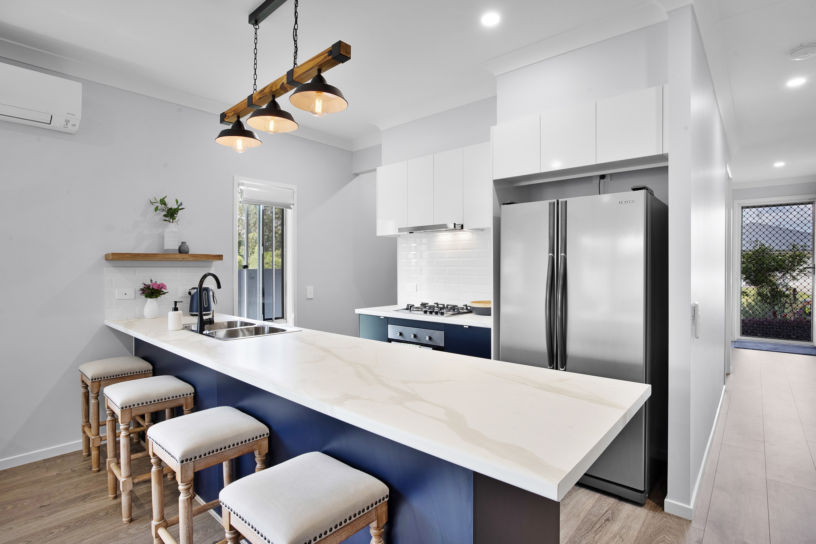 4 Dunnottar Court, Glass House Mountains, QLD 4518