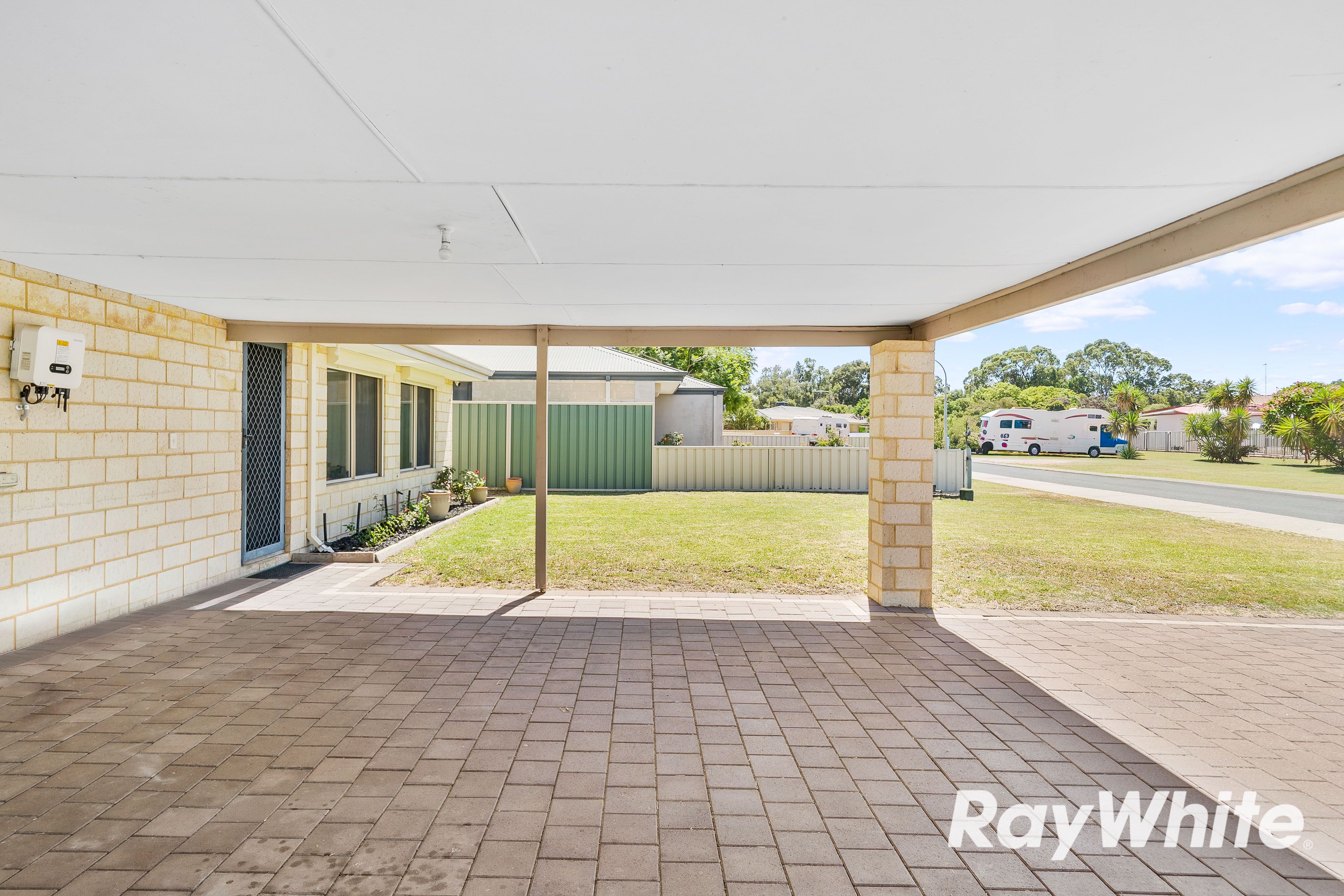 10 Falstaff Close, Greenfields, WA 6210