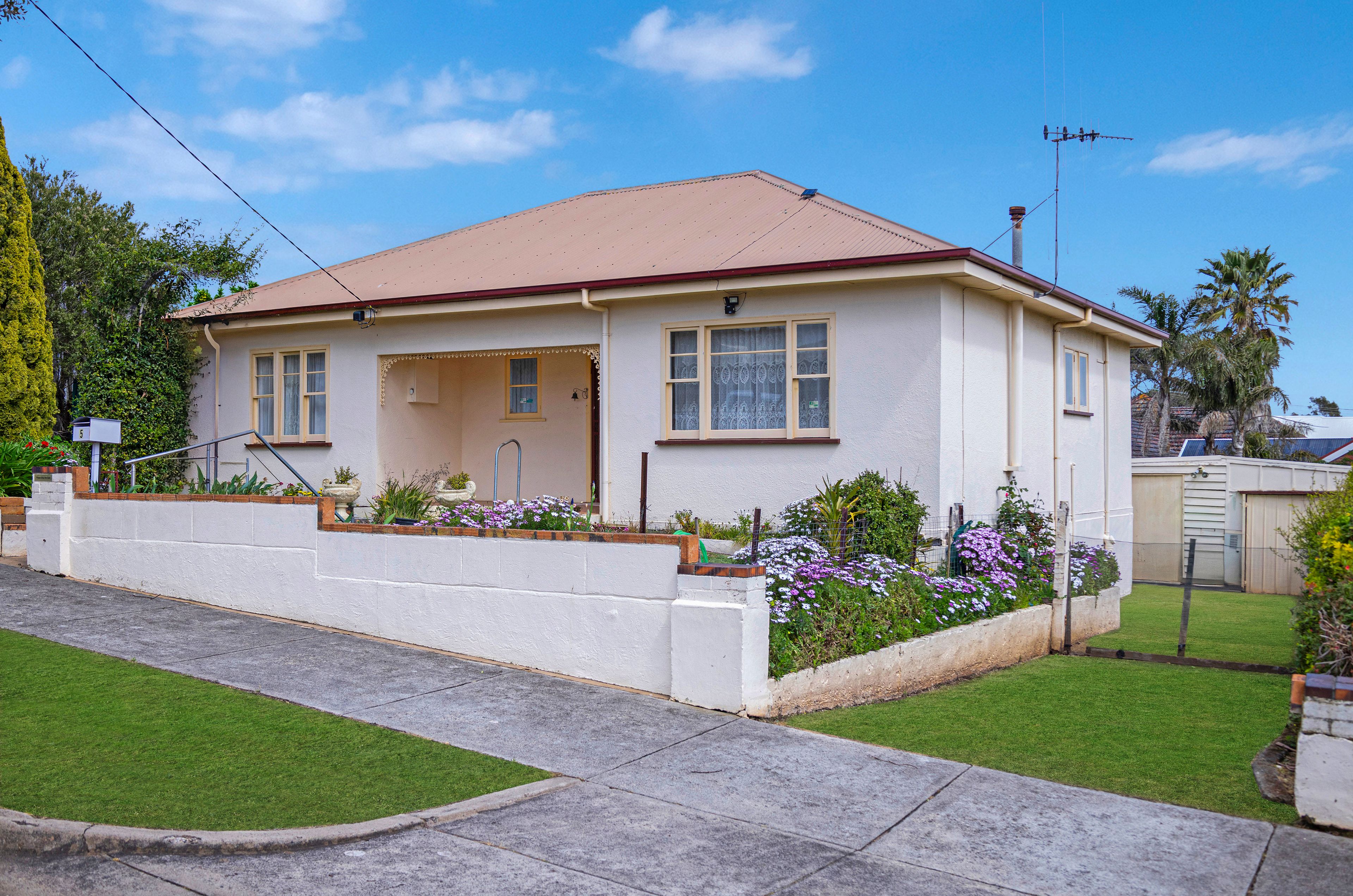 5 Wallace Avenue, Warrnambool, VIC 3280