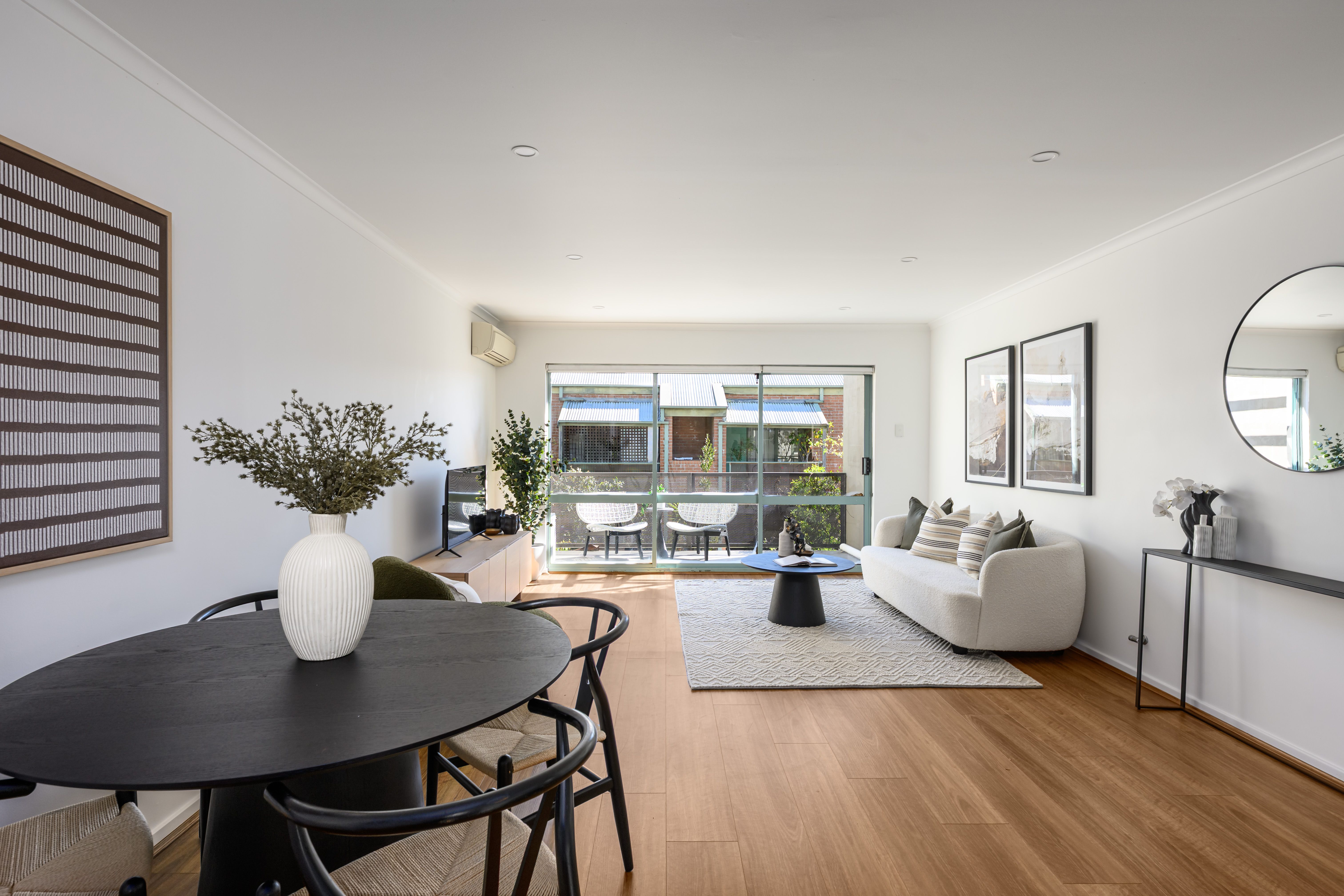 16/155 Missenden Road — photo from Ray White IW Group