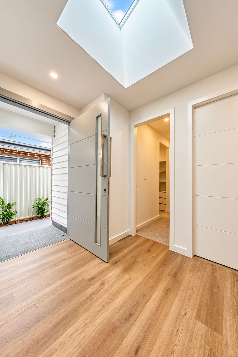 6B Marlborough Place — photo 9 of 19