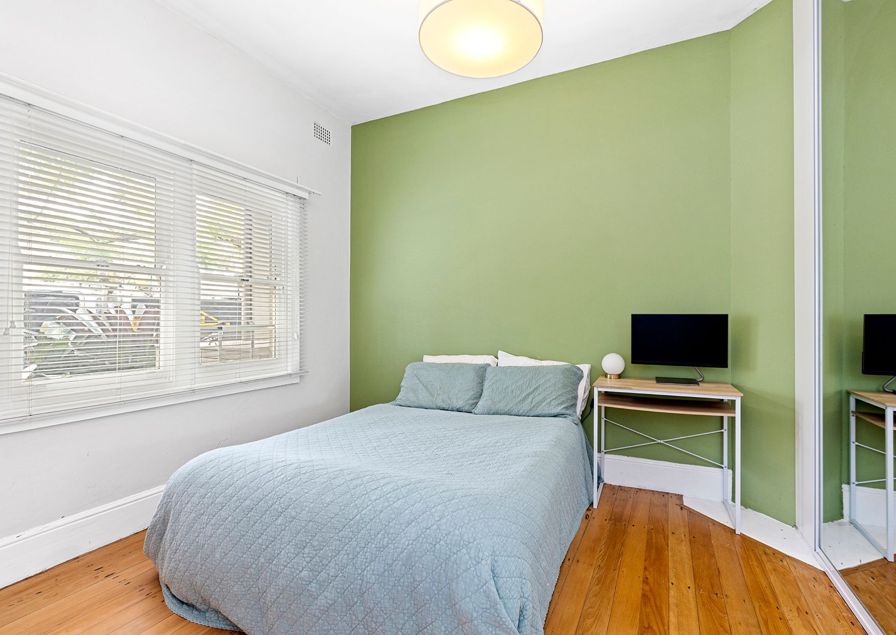 1 Ashmore Street — photo 8 of 10