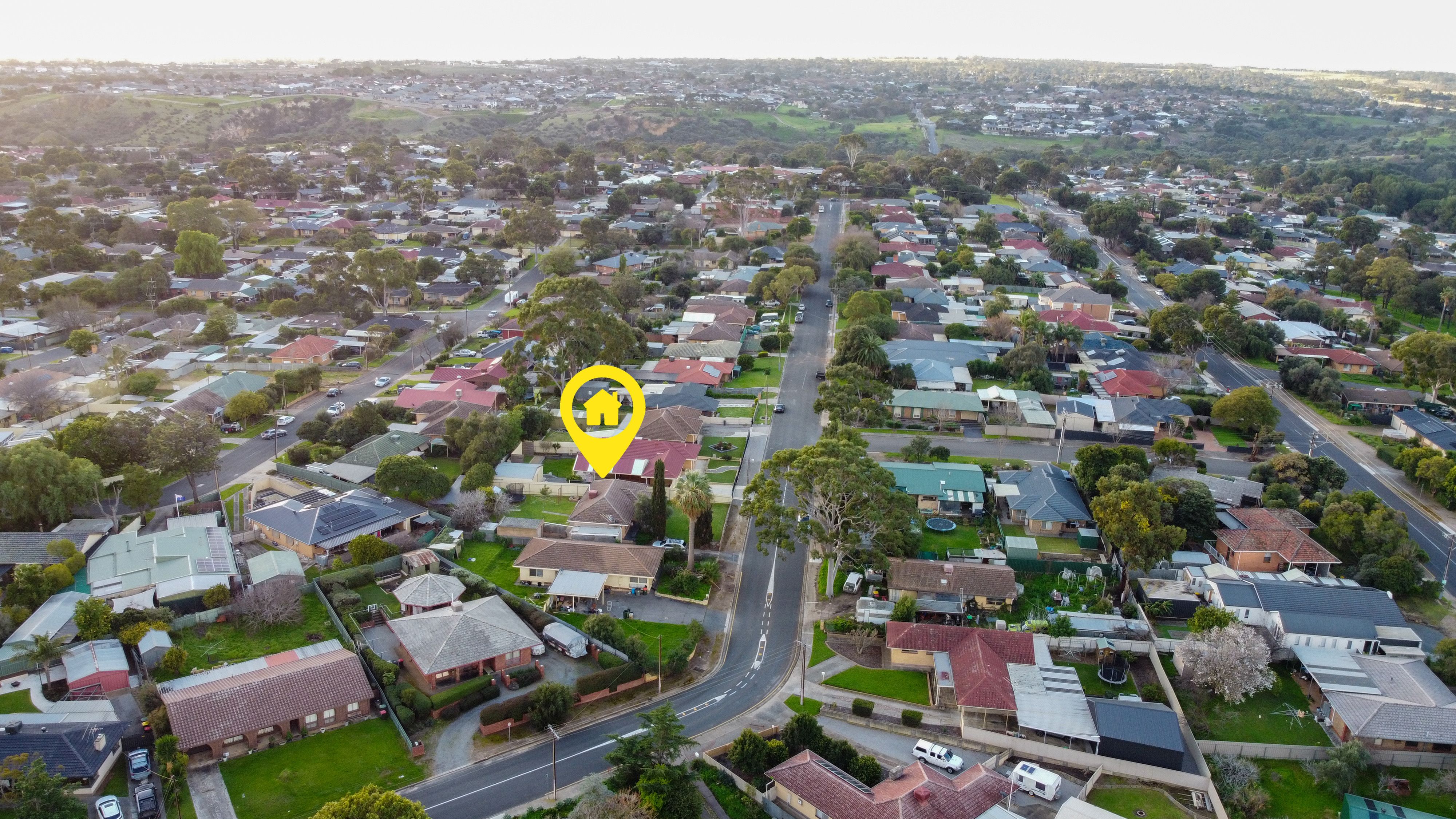 19 Laffers Crescent — photo 13 of 14