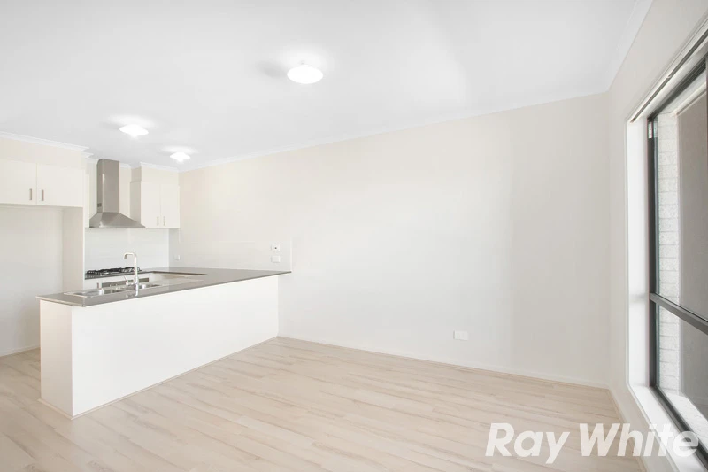 4/7 Cyan Crescent, Officer, VIC 3809