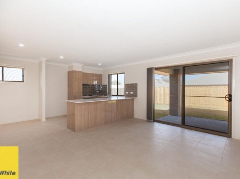 12 Greenwich Avenue, Pimpama, QLD 4209