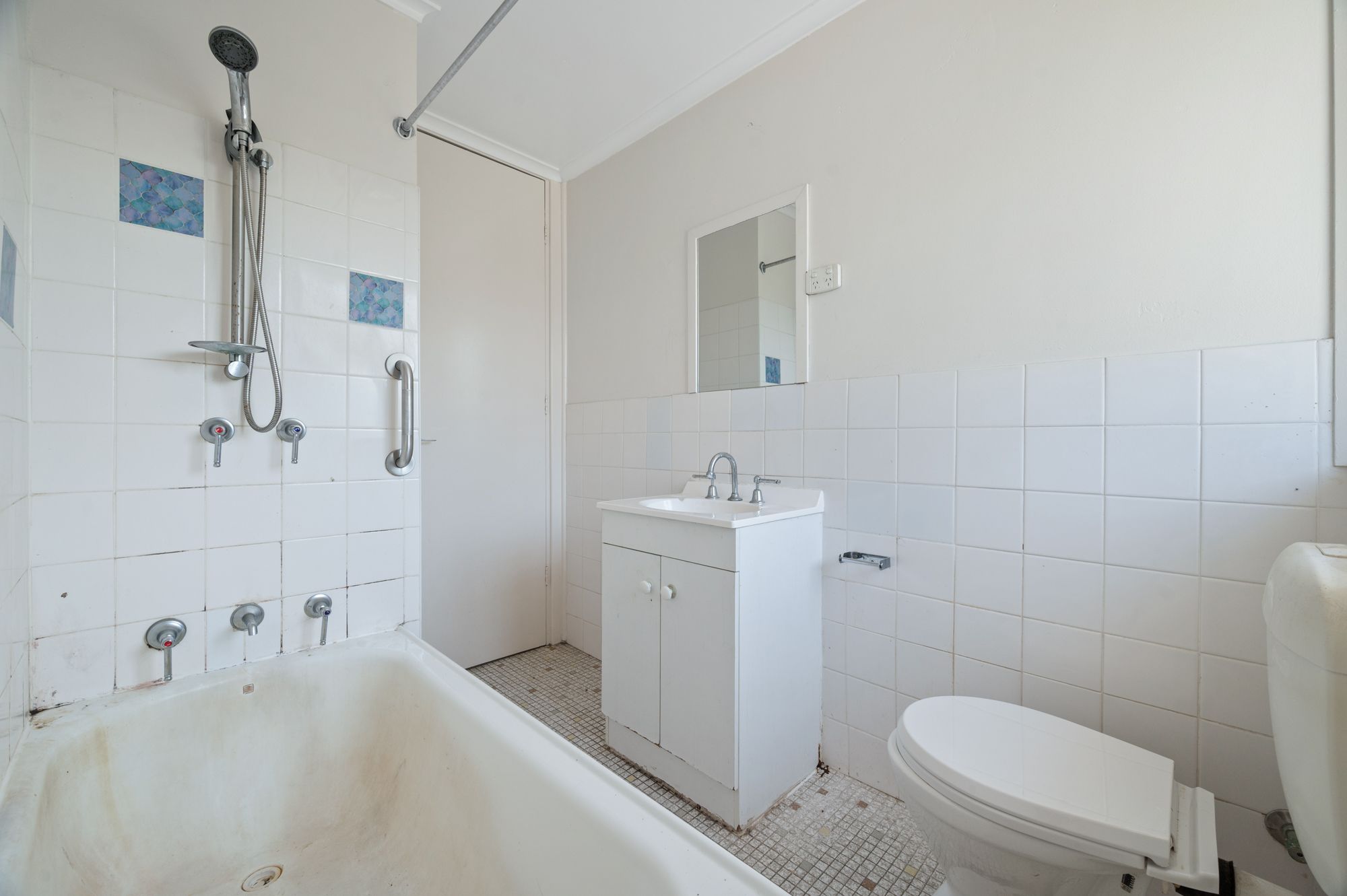 16 Karingal Place — photo 11 of 12