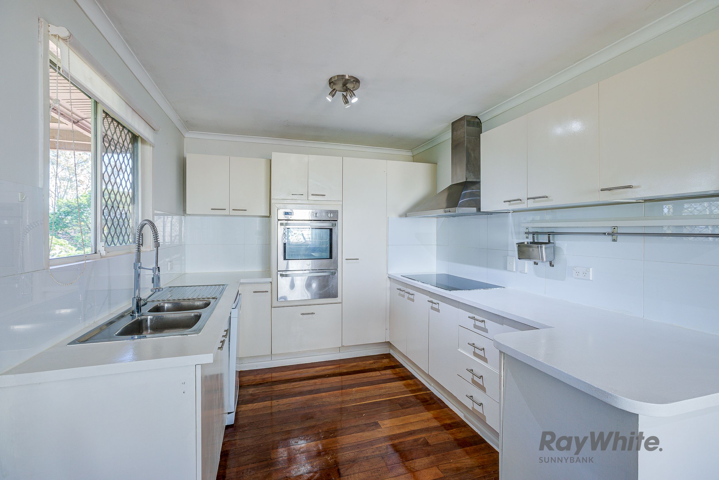 28 Tolverne Street — photo 3 of 15