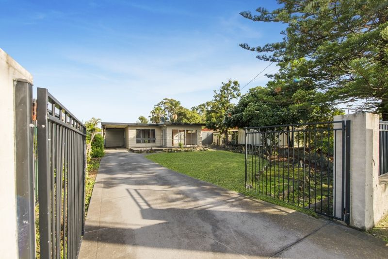 14 Kerry Crescent, Berkeley Vale NSW 2261
