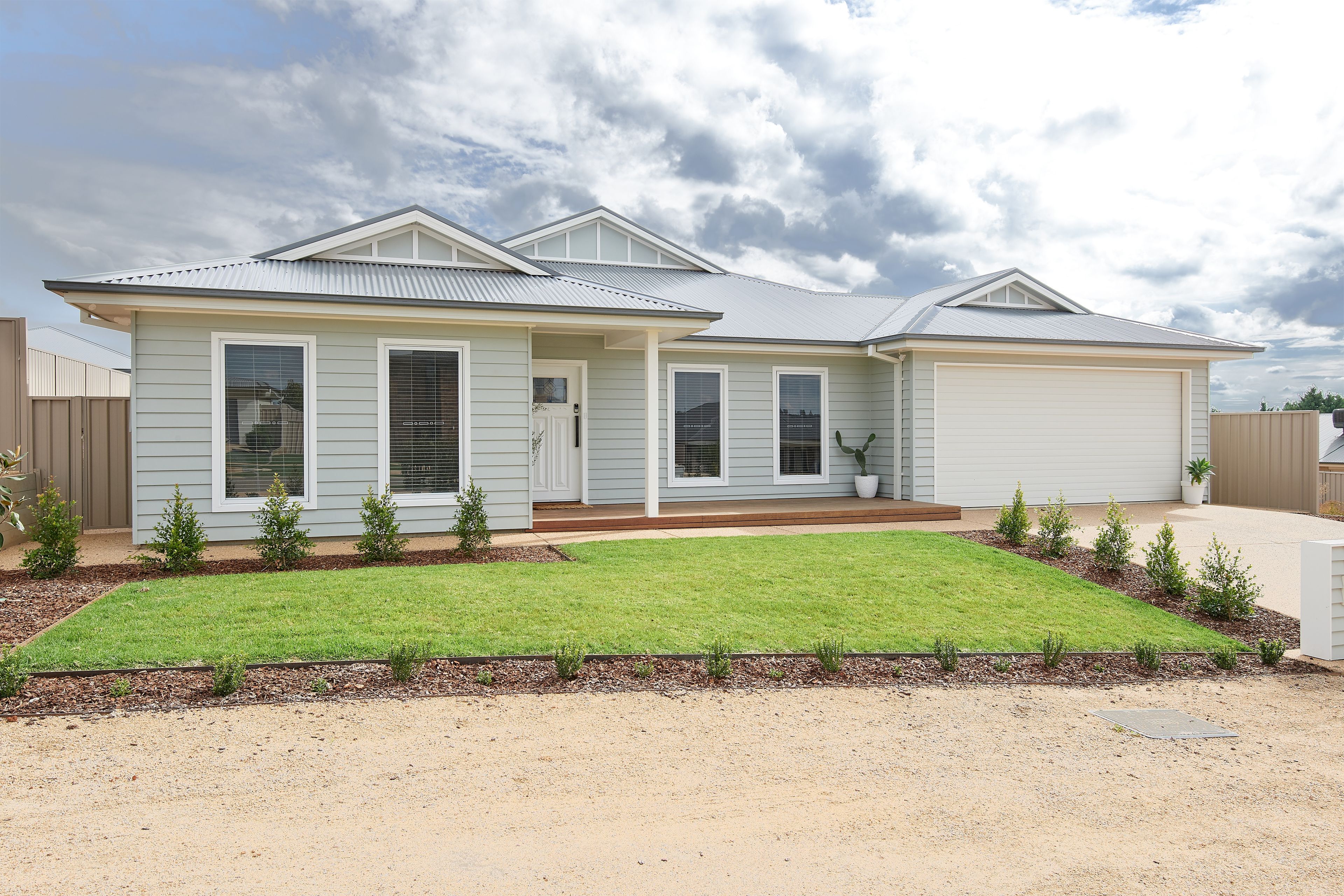 12 Florey Street, Lloyd NSW 2650