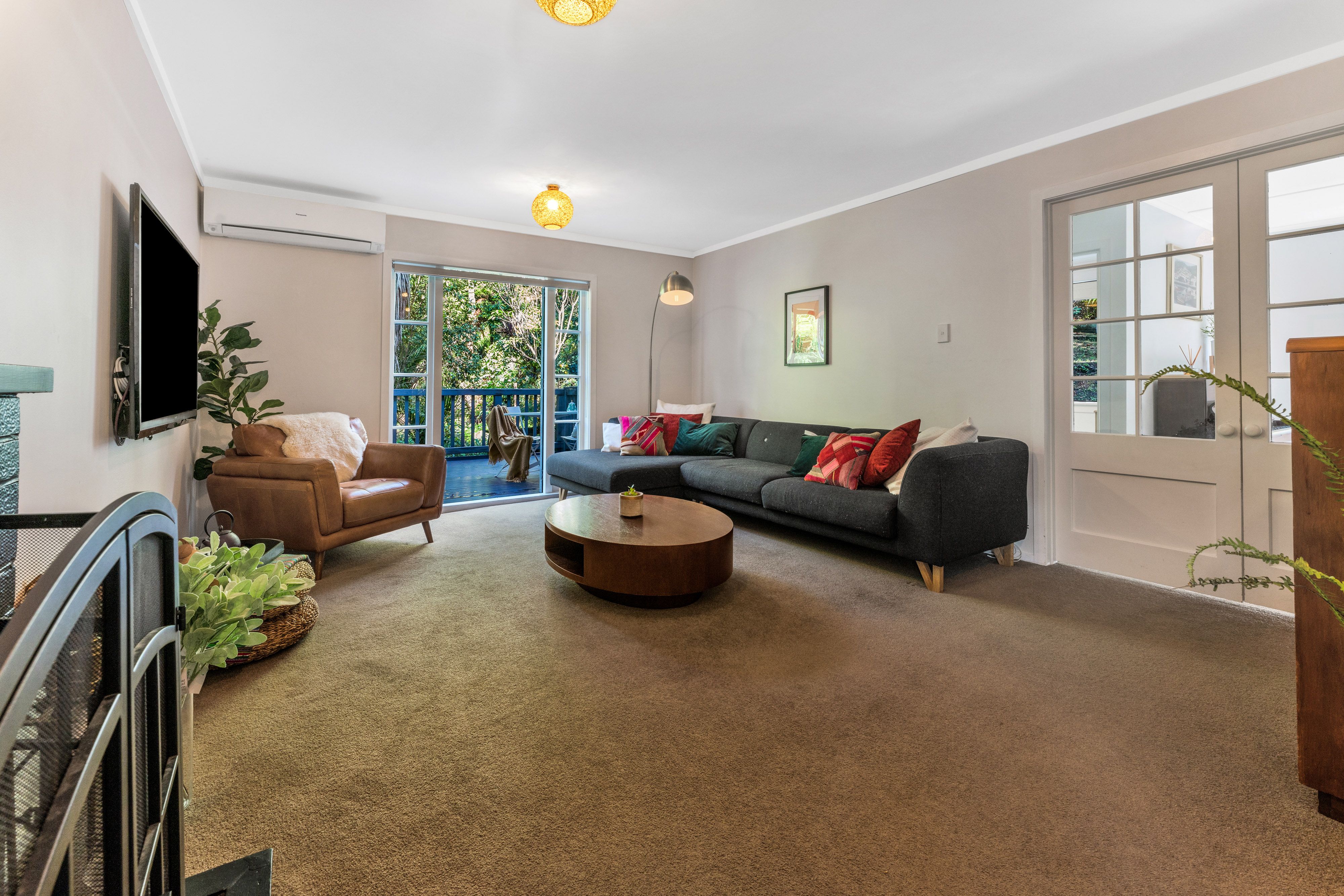 7 Sylvan Valley Avenue, Titirangi, Waitakere City