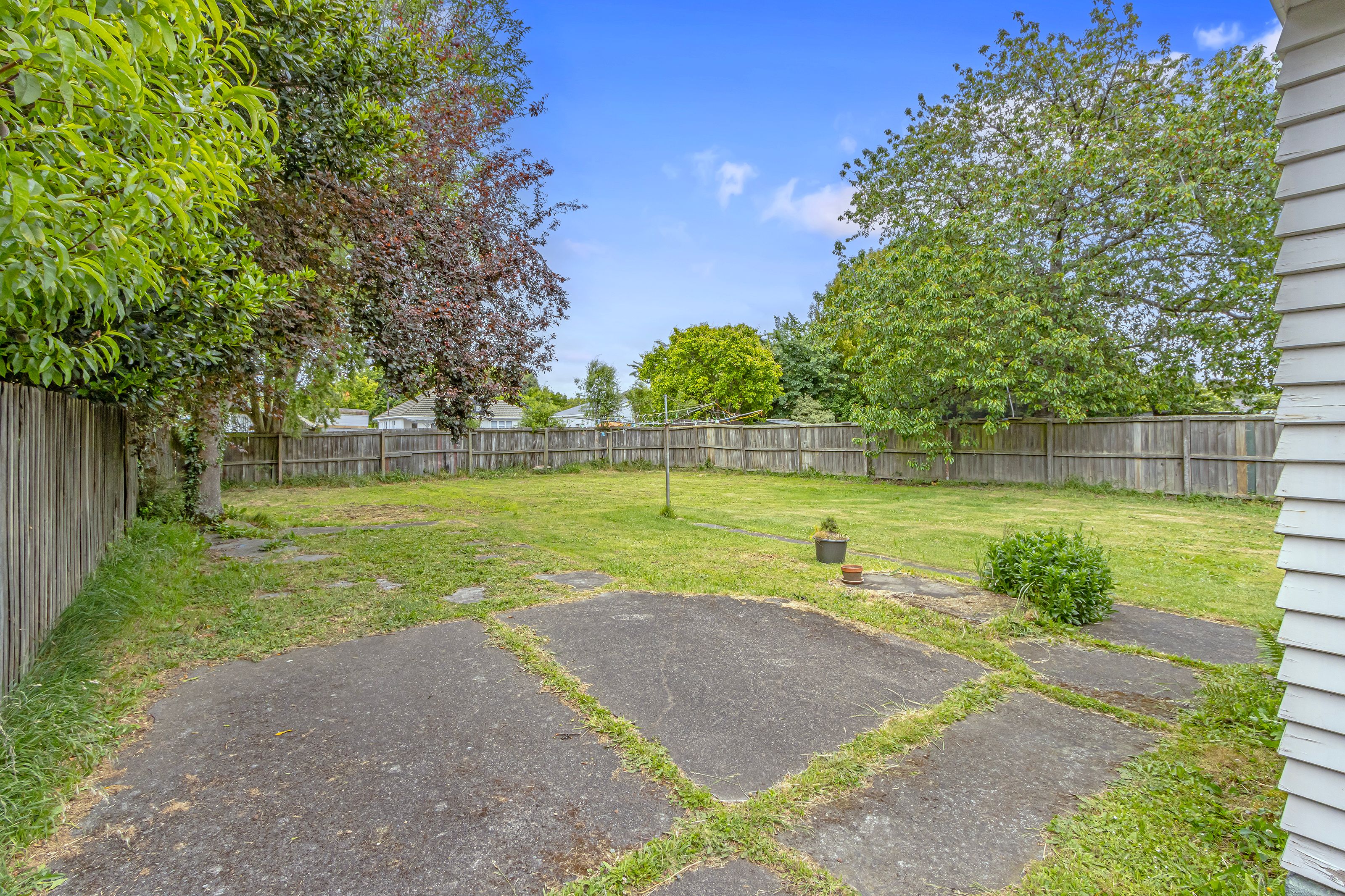 27 Earnslaw Crescent, Bryndwr, Christchurch City