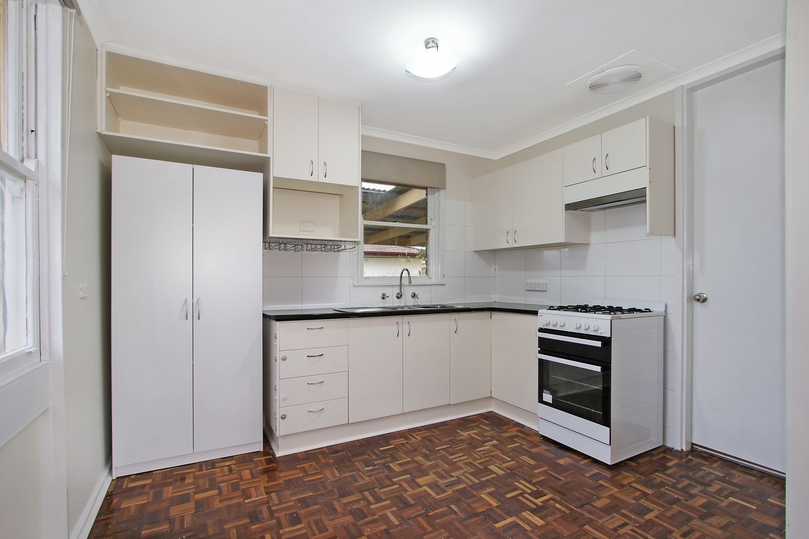 342 Boomerang Drive, Lavington, NSW 2641
