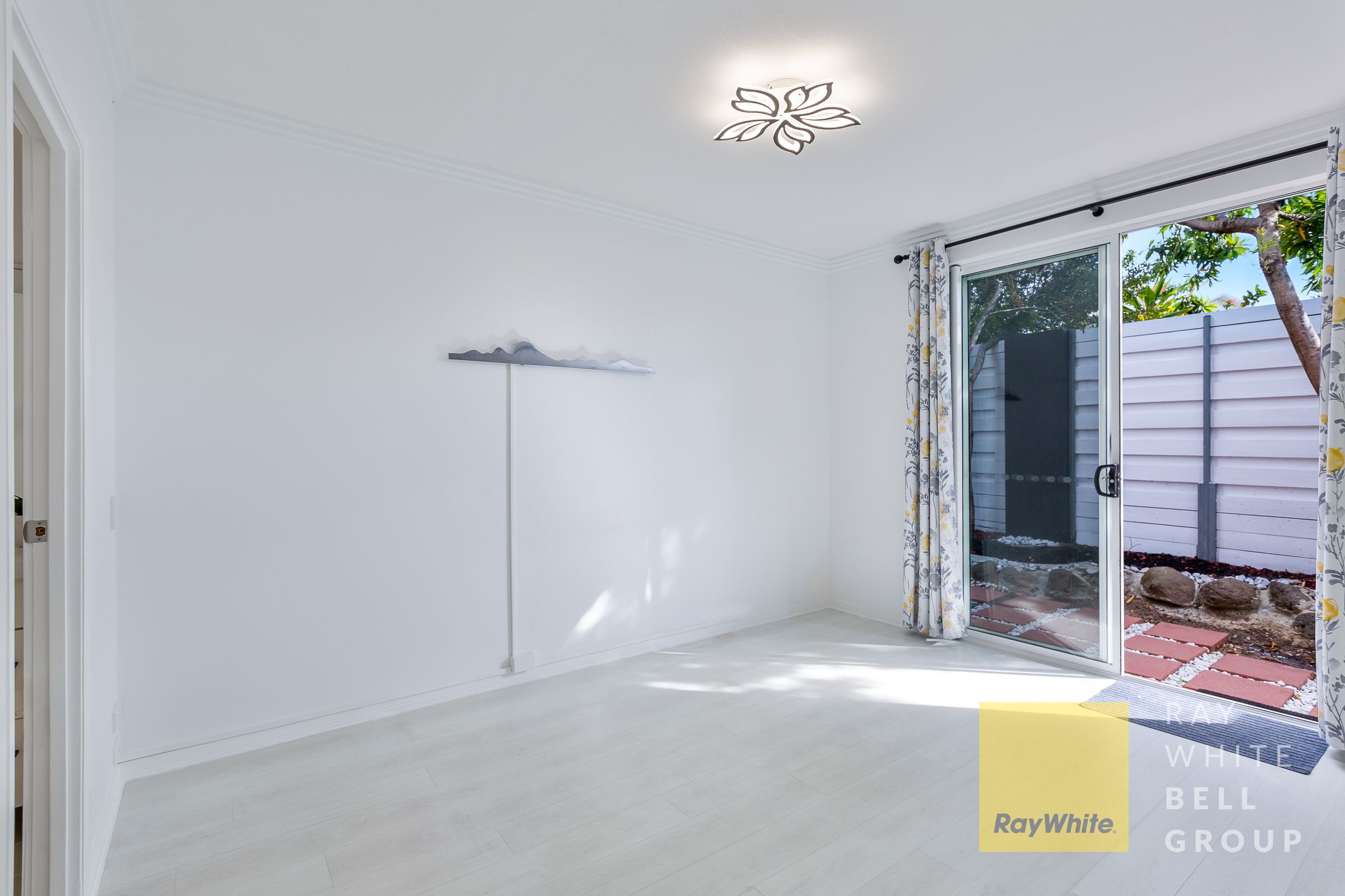 7/6-10 Rose Street — photo 7 of 19