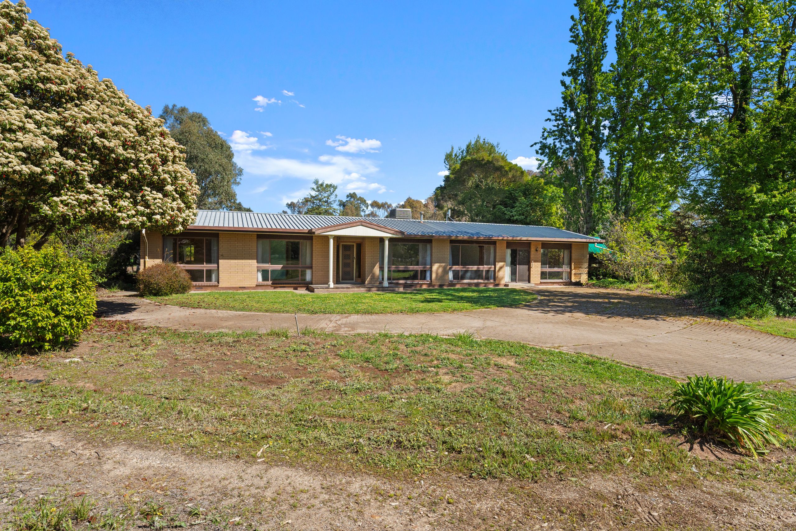 64 Mansfield Road, Benalla, VIC 3672