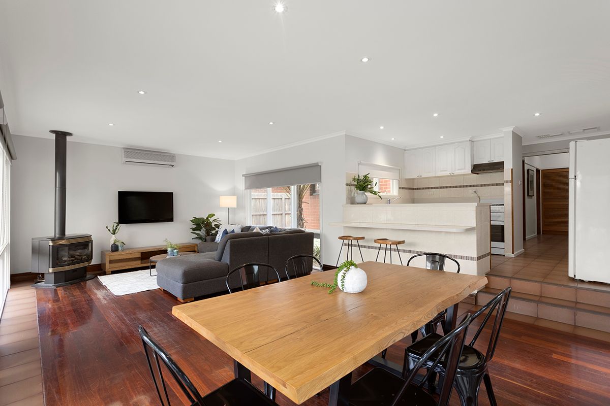 36 Calembeena Avenue, Hughesdale, VIC 3166