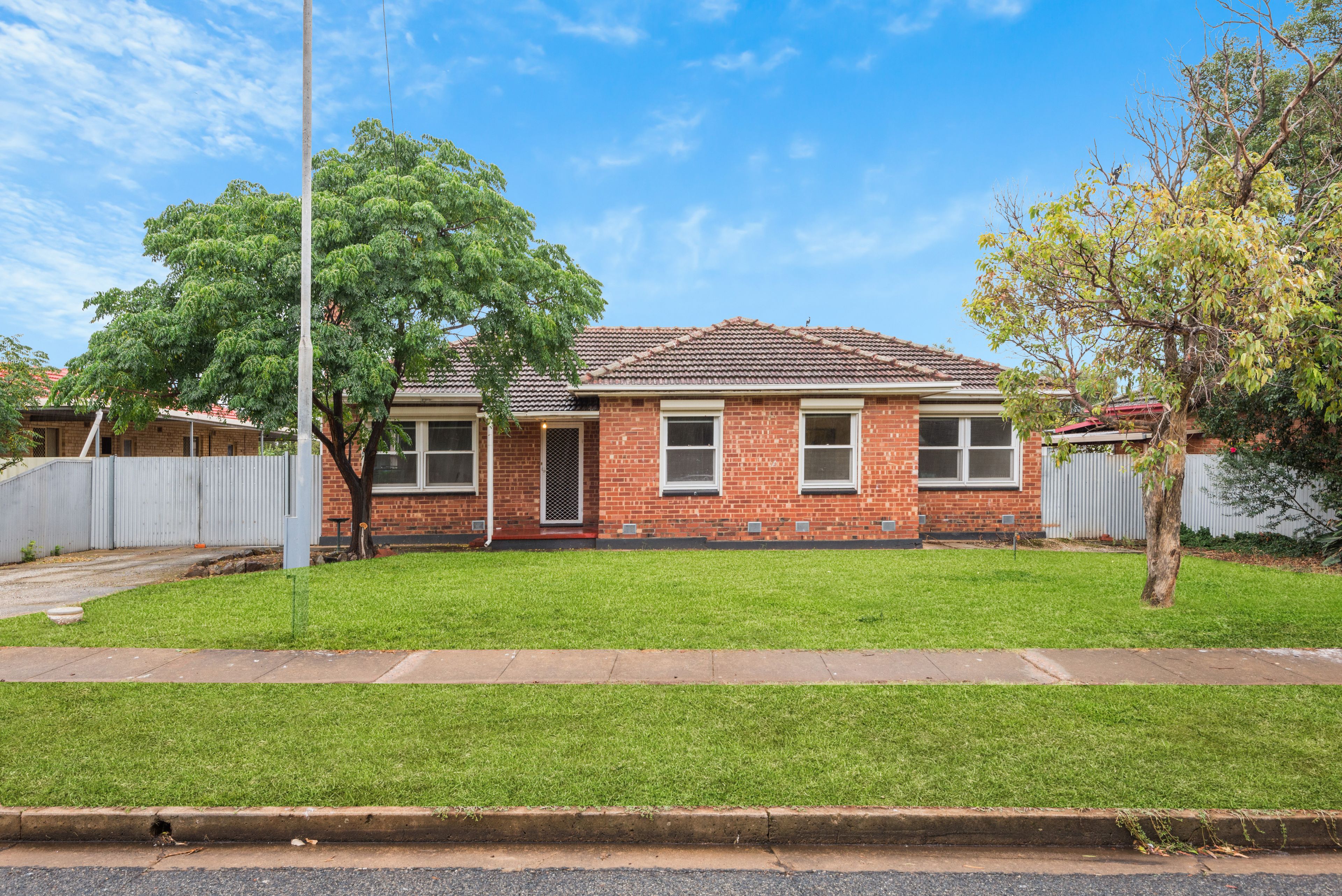 6 Longleat Road, Elizabeth Vale, SA 5112