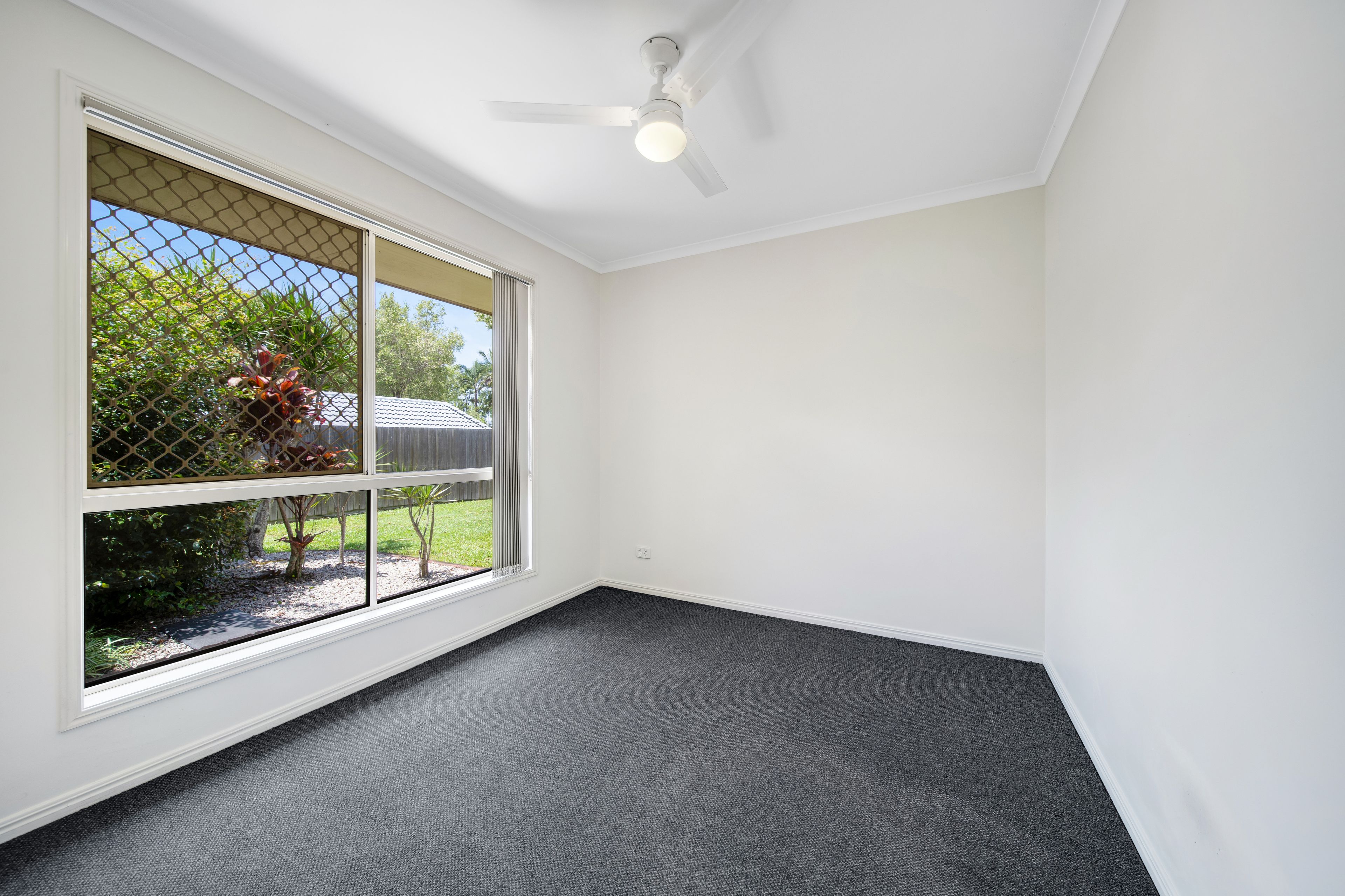 7 Castle Green Court — photo 6 of 14