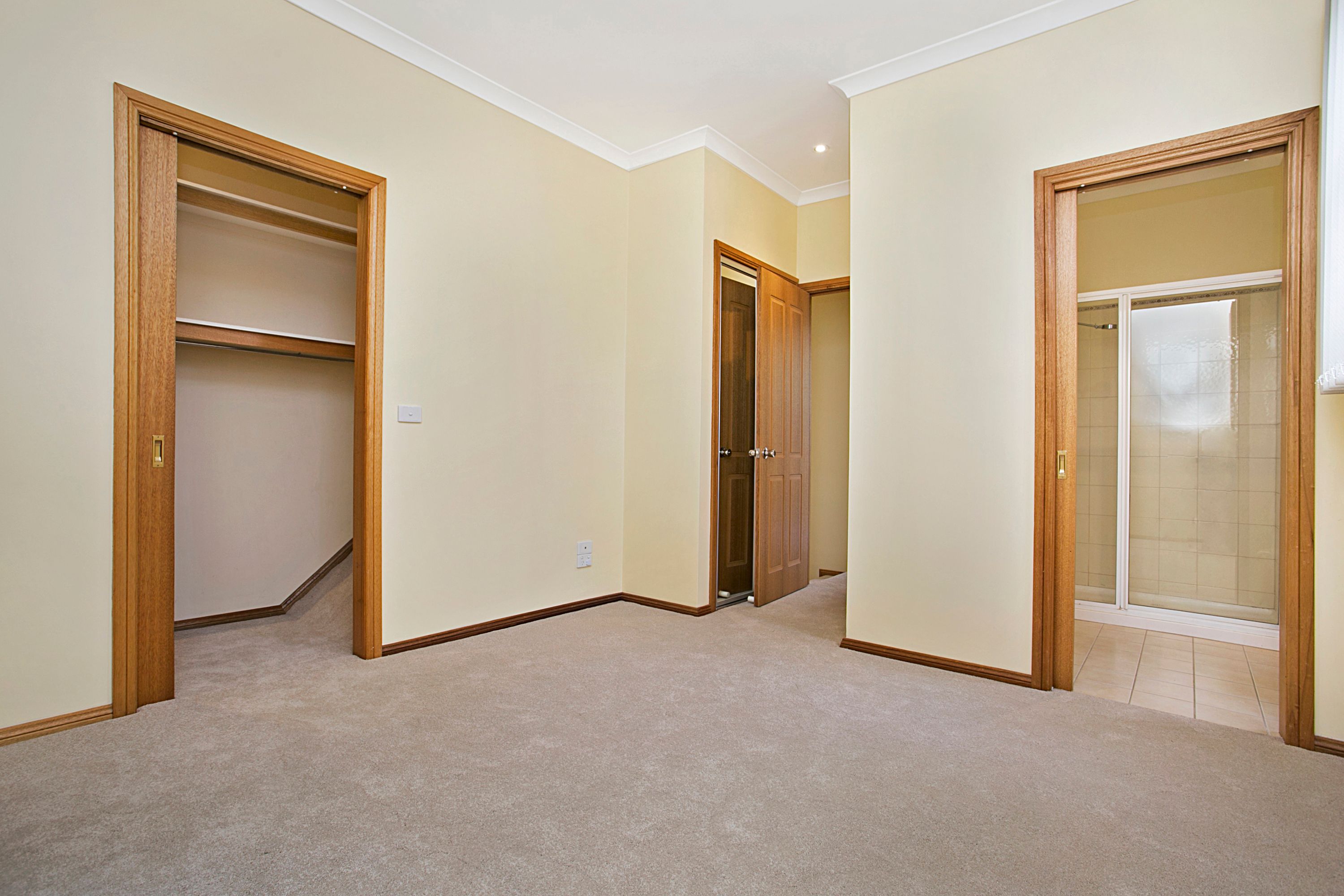 11 Sunbrook Court — photo 5 of 8