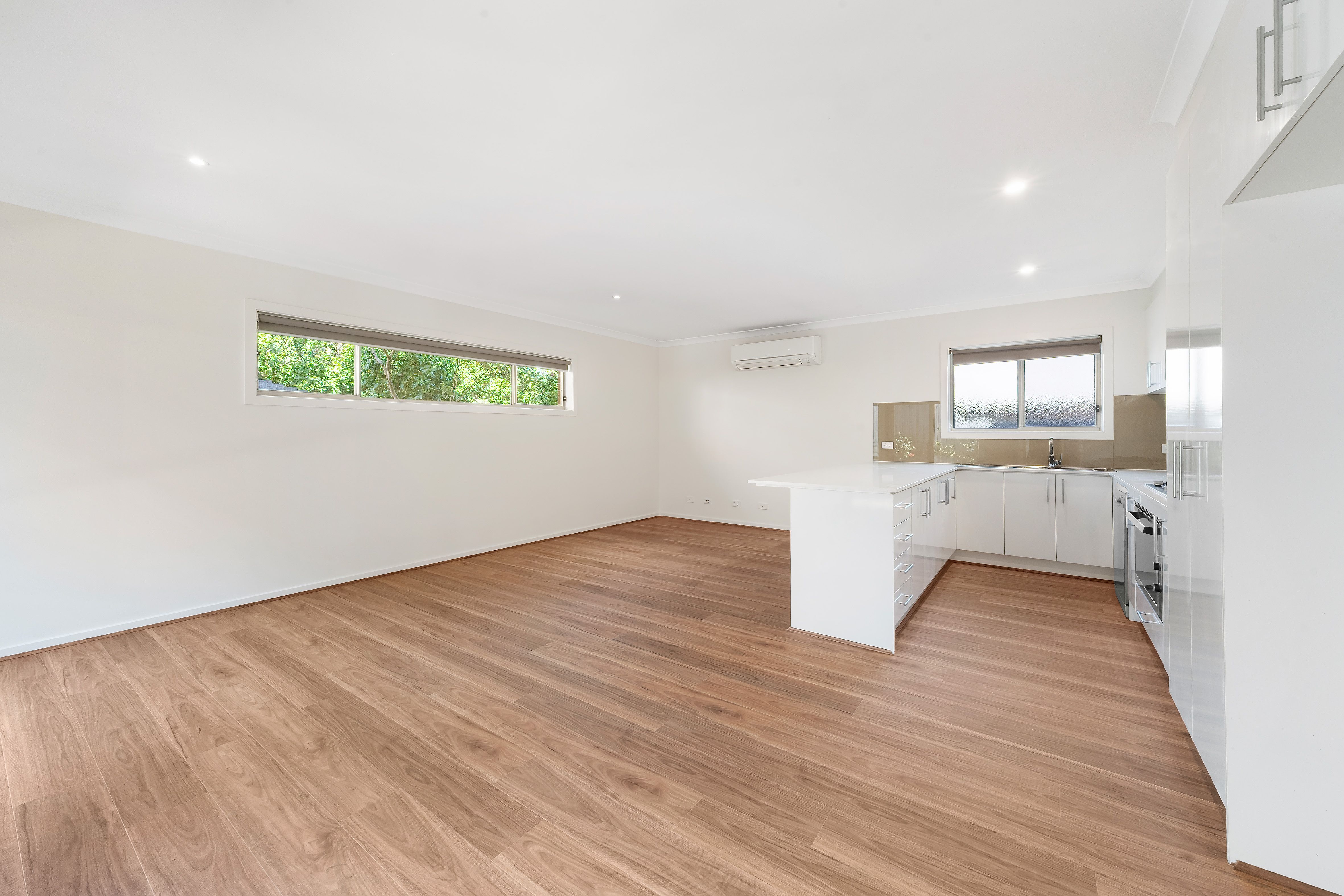 70 Hinkler Drive — photo 5 of 16