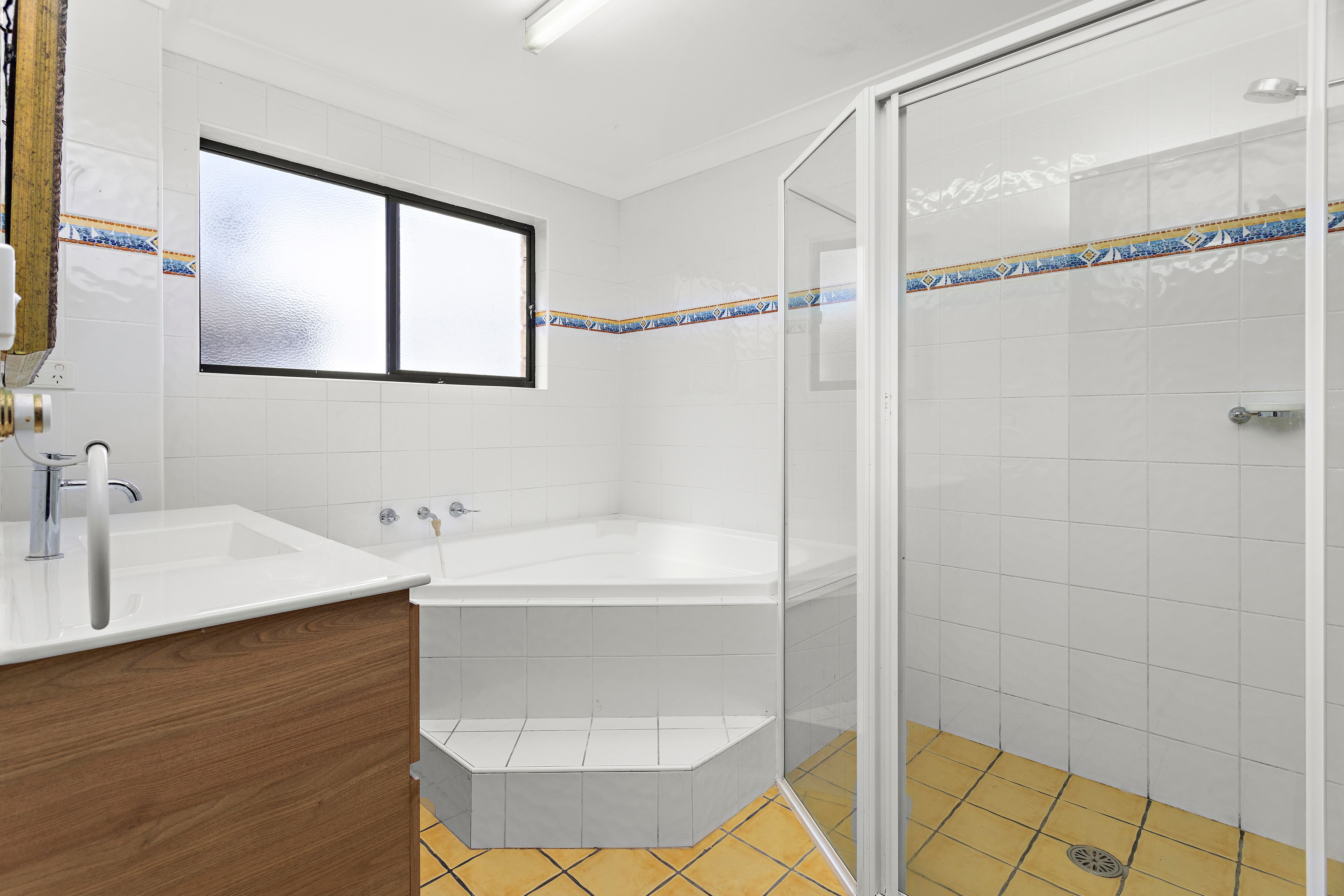 24 Darien Avenue — photo 15 of 20