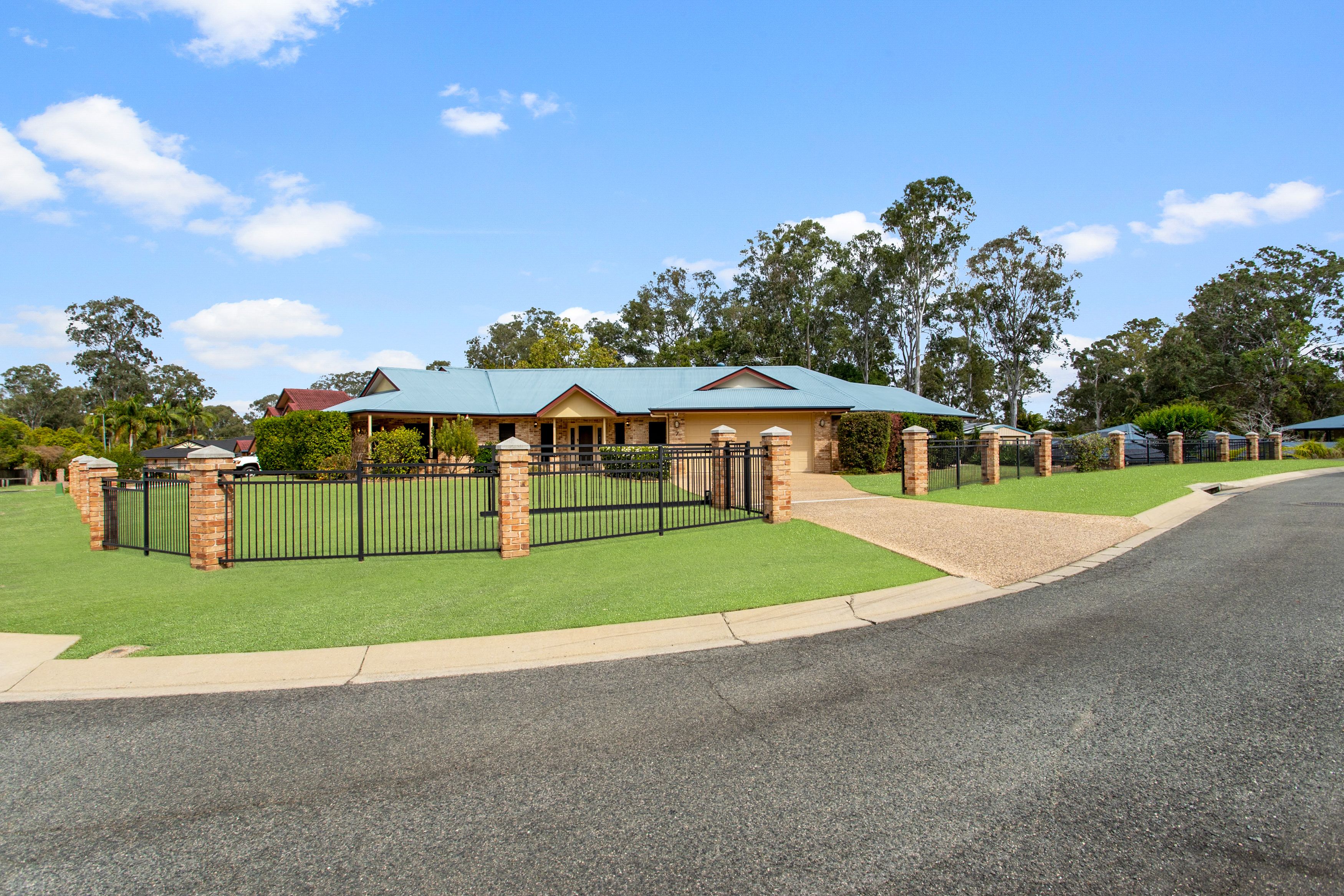 7 Rolls Royce Court, Joyner QLD 4500