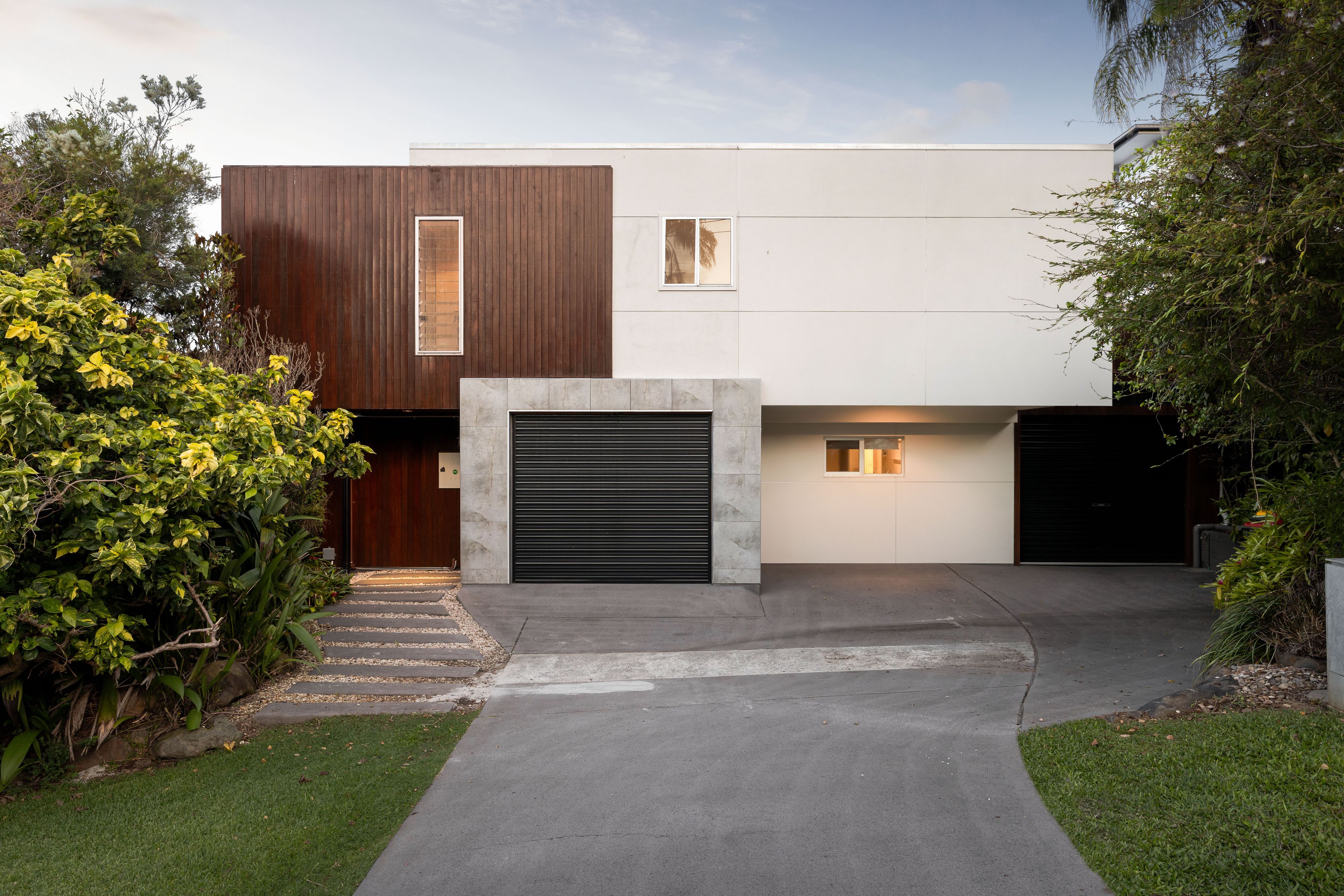 12 Yindi Street — photo 3 of 27